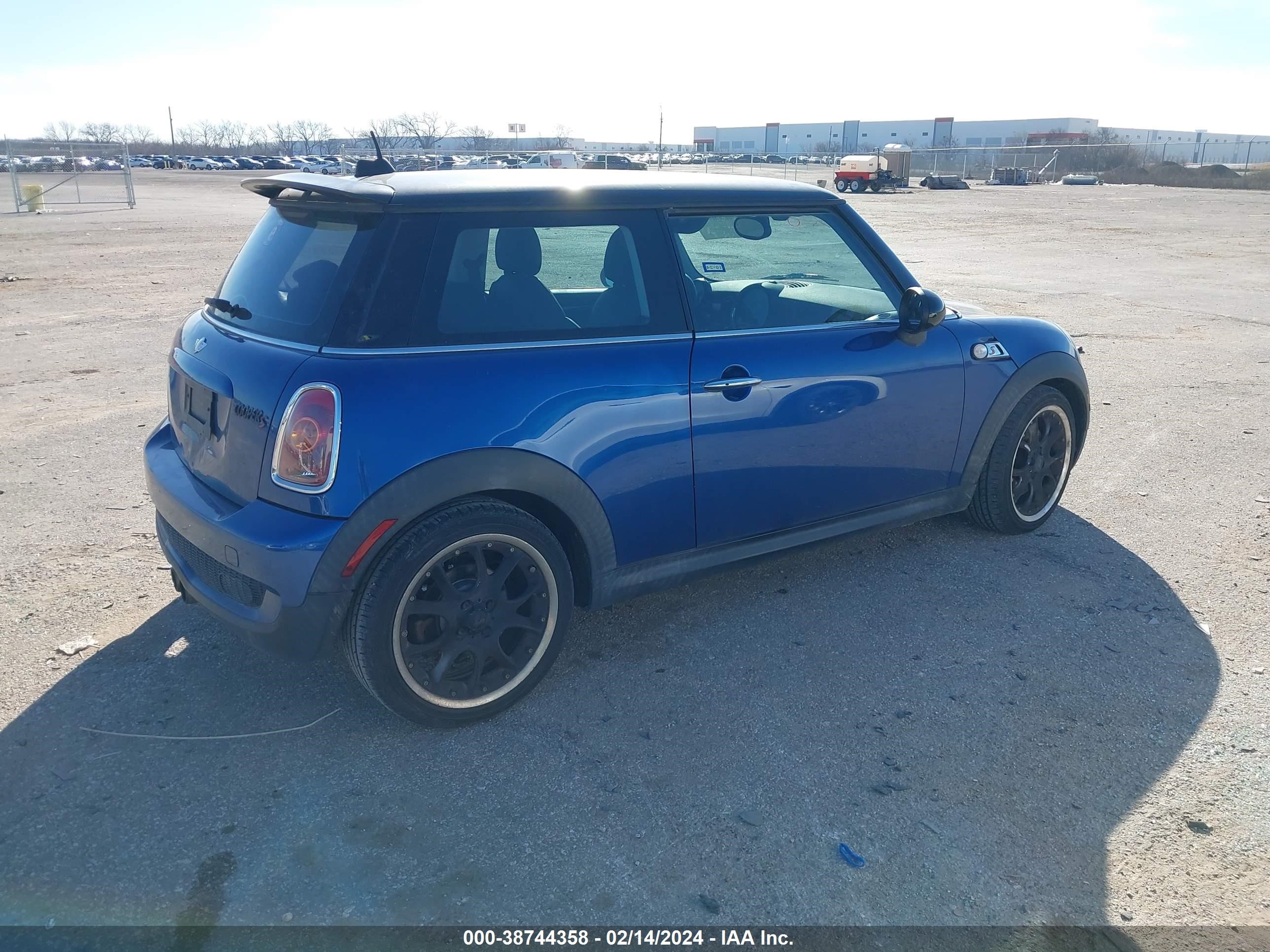 Photo 3 VIN: WMWMF73568TV36264 - MINI COOPER 