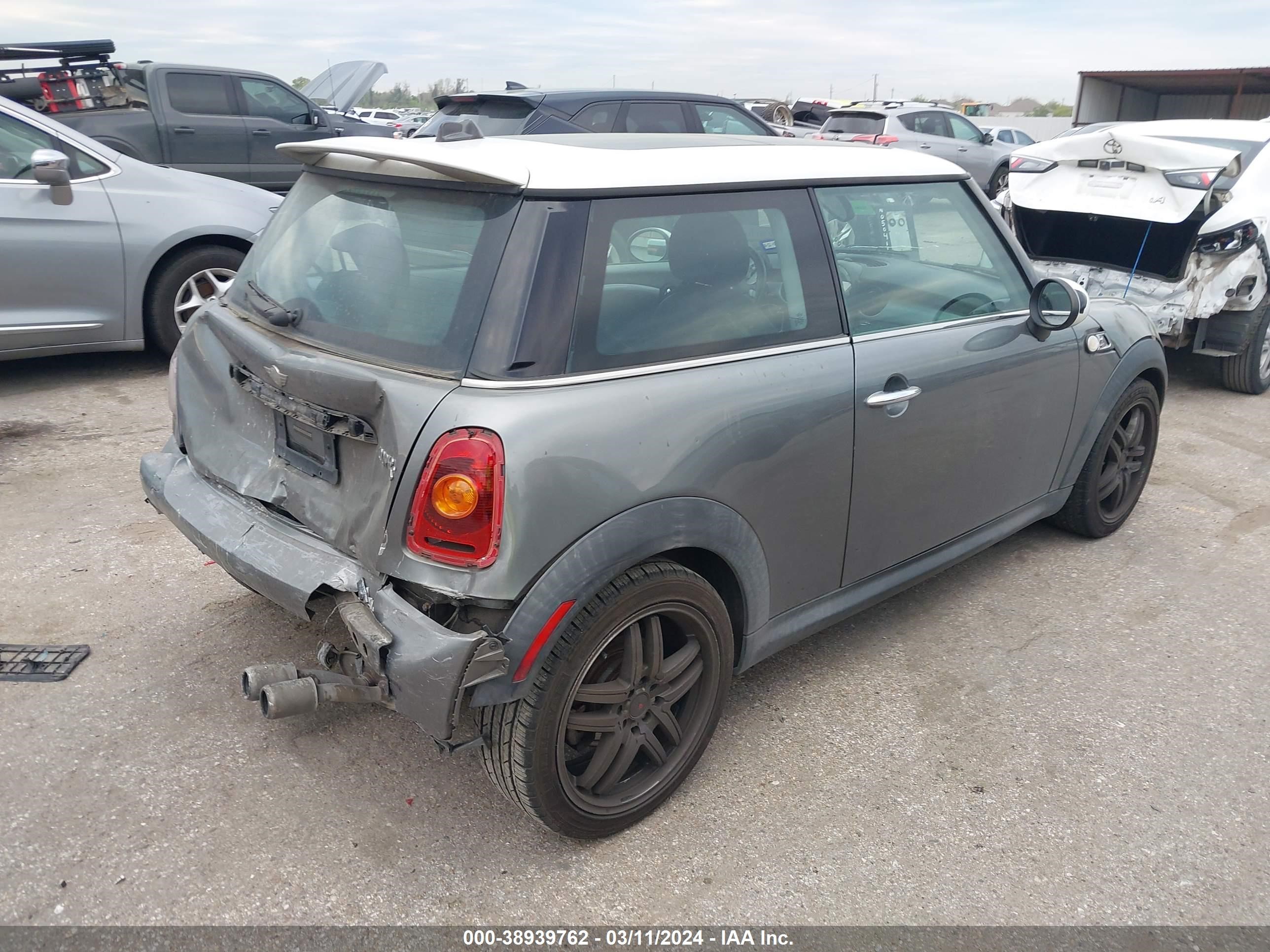 Photo 3 VIN: WMWMF73568TV38239 - MINI COOPER 