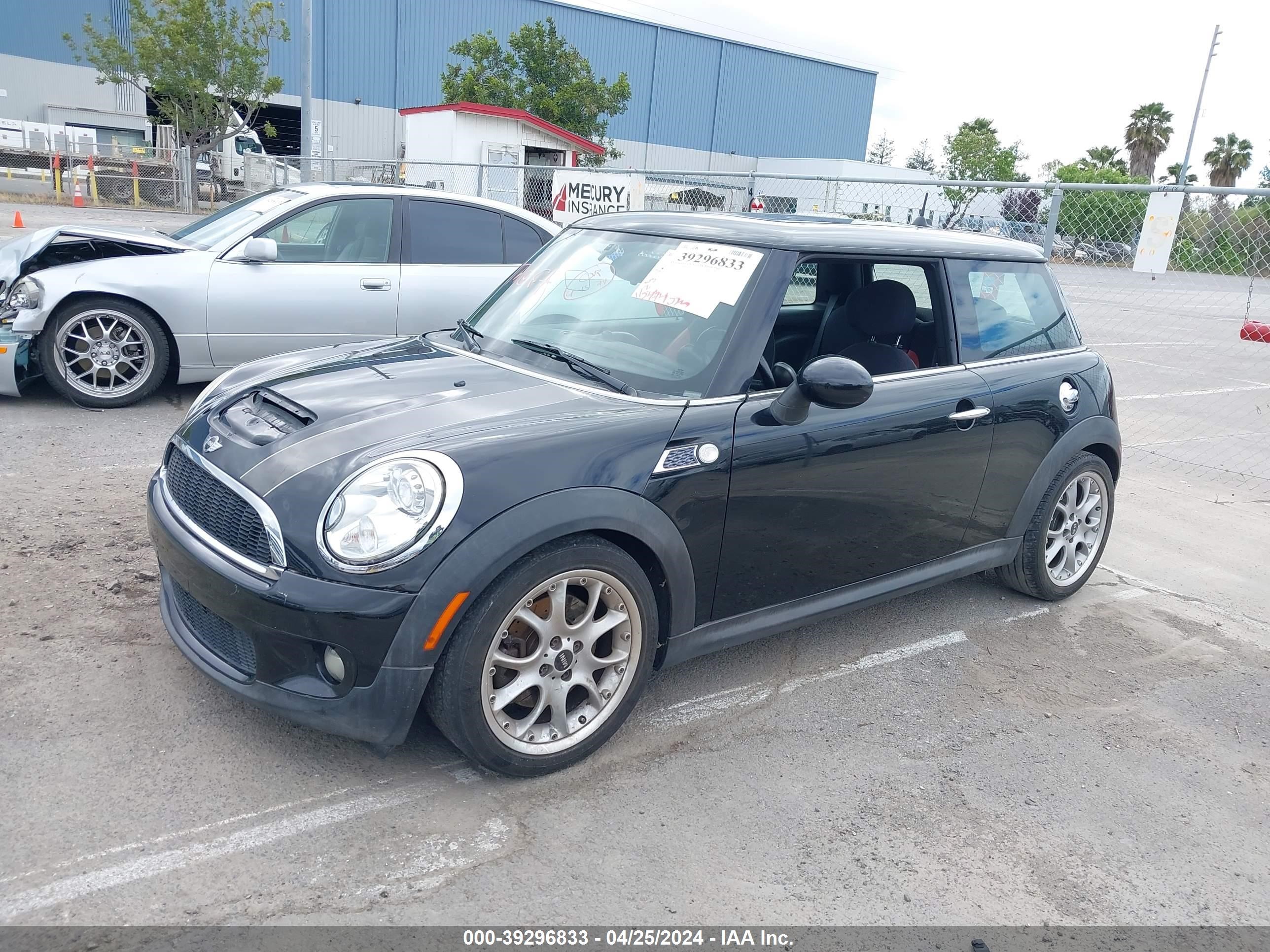 Photo 2 VIN: WMWMF73569TT98405 - MINI COOPER 