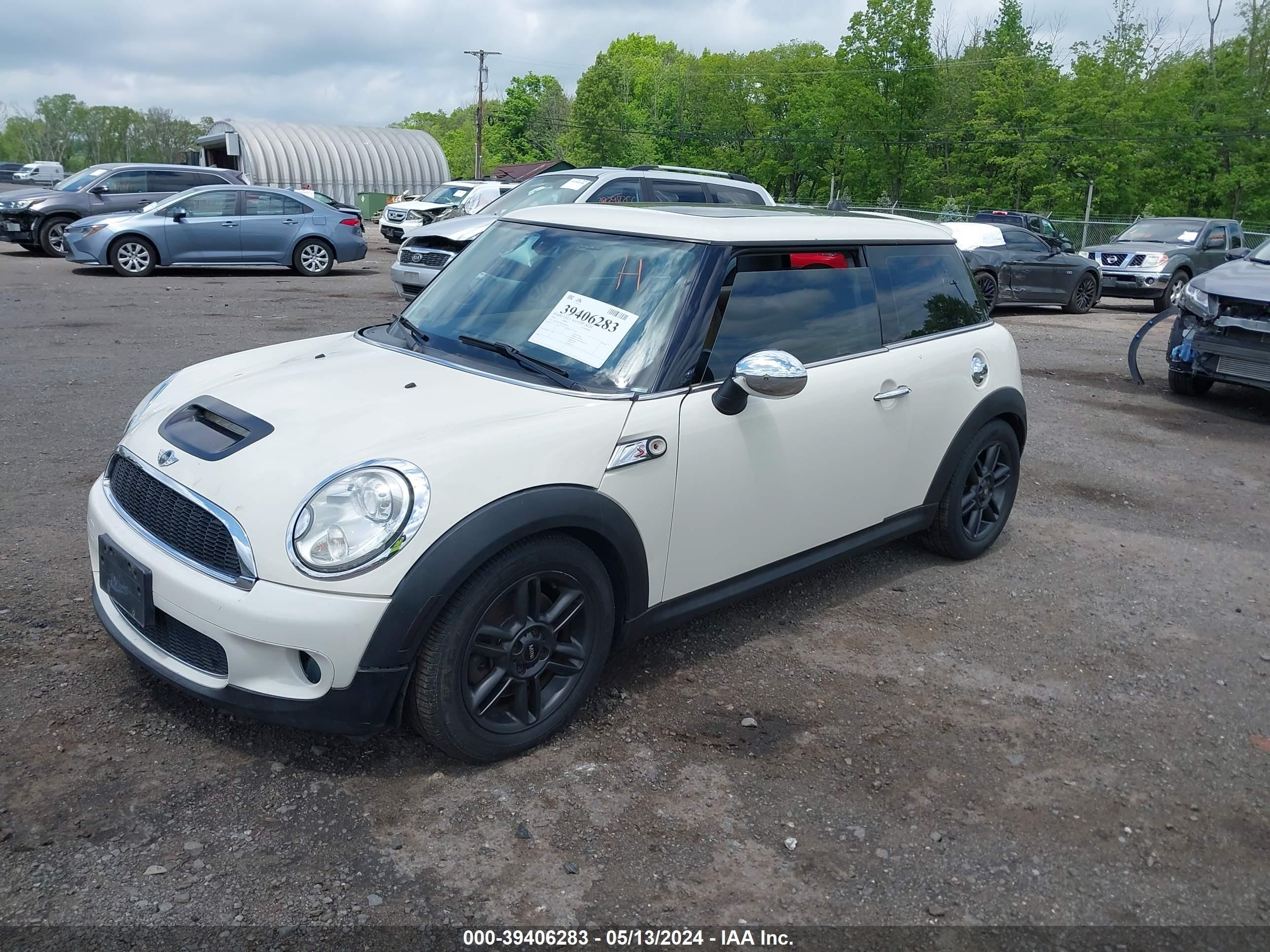 Photo 1 VIN: WMWMF73589TW81047 - MINI COOPER 