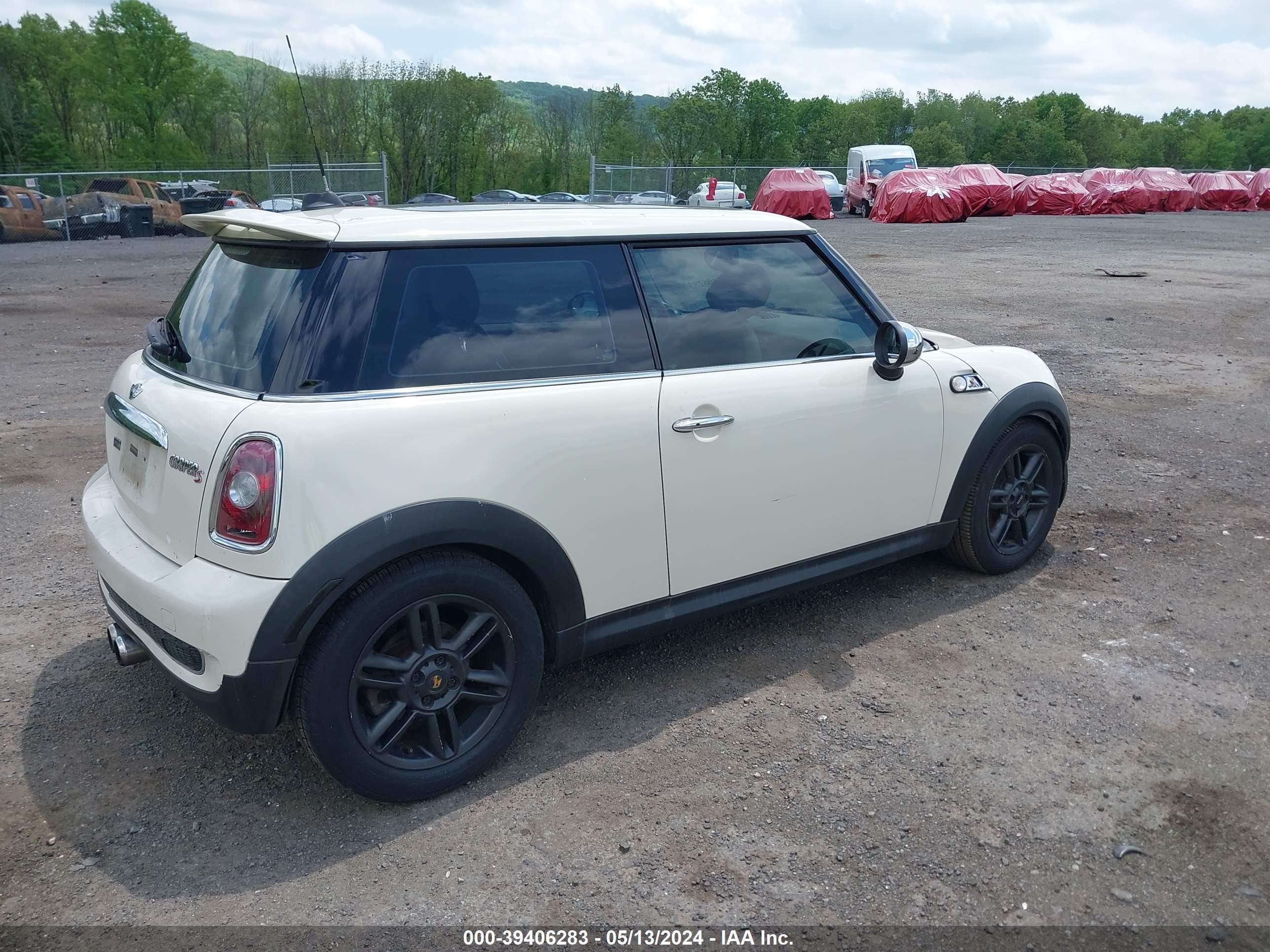 Photo 3 VIN: WMWMF73589TW81047 - MINI COOPER 