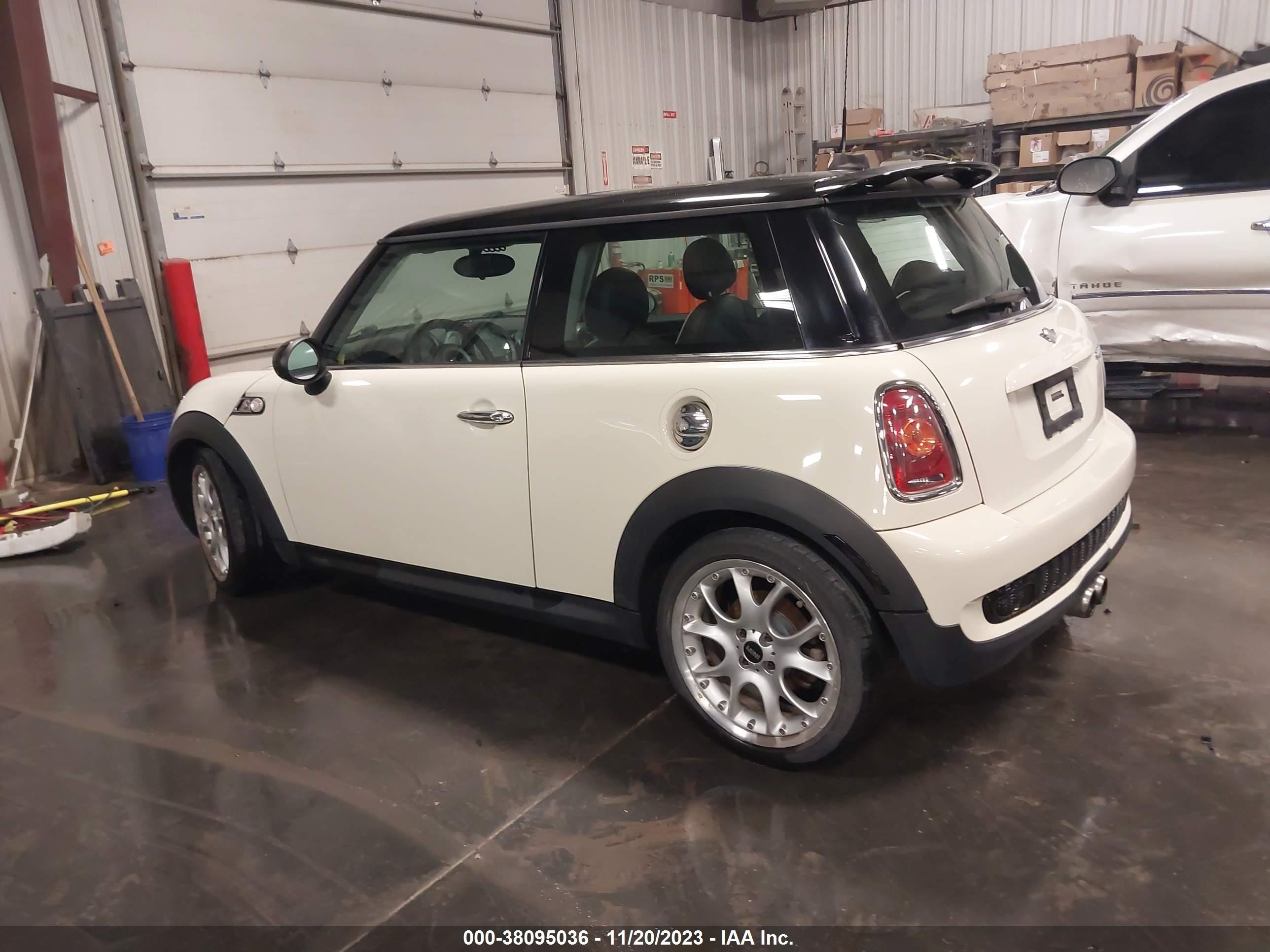 Photo 2 VIN: WMWMF73598TT91432 - MINI COOPER 