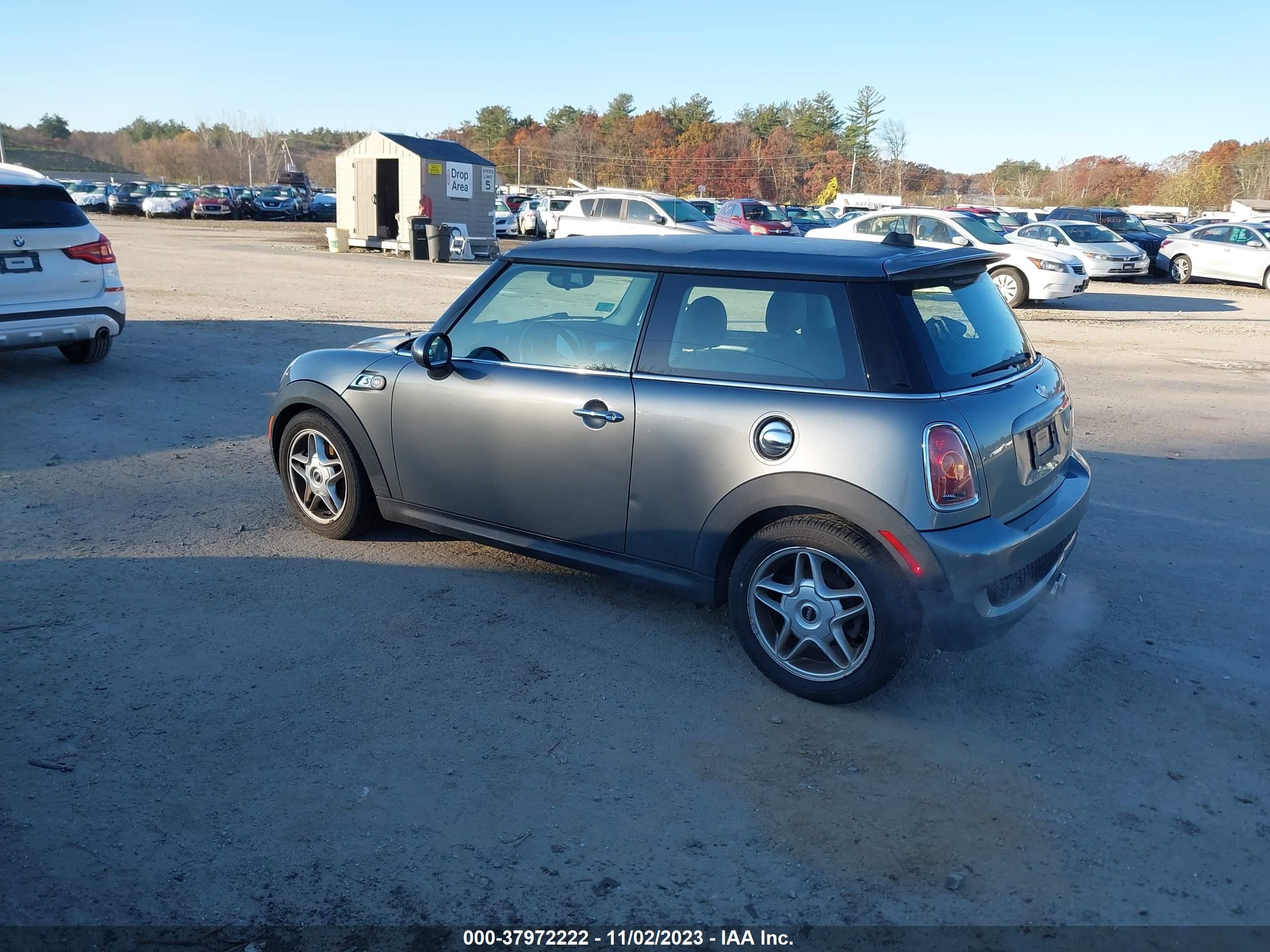 Photo 2 VIN: WMWMF735X7TL86755 - MINI COOPER 