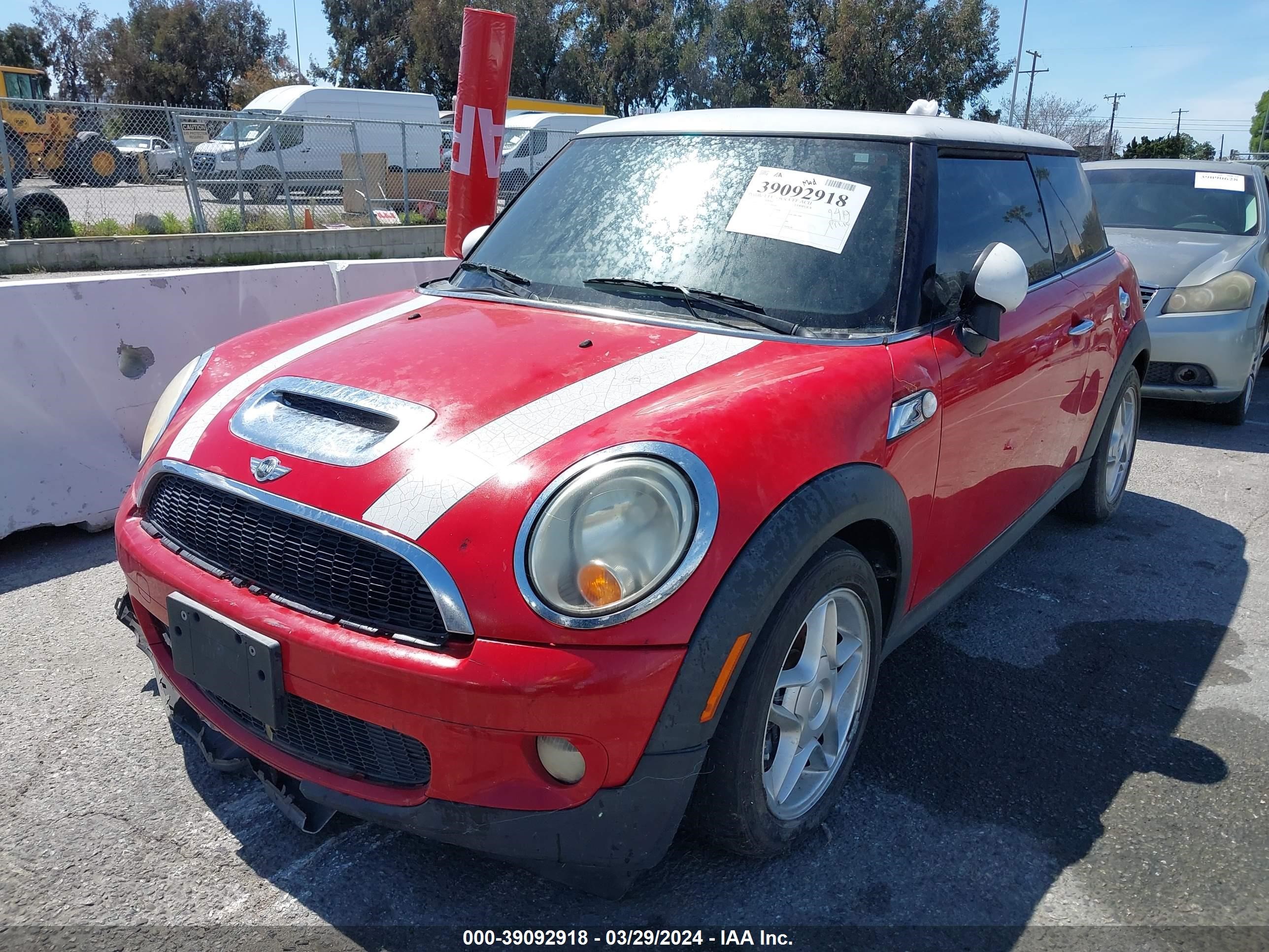 Photo 1 VIN: WMWMF735X7TL89946 - MINI COOPER 