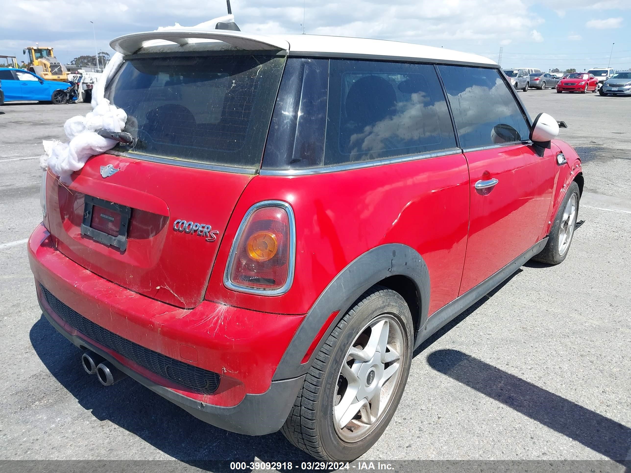 Photo 3 VIN: WMWMF735X7TL89946 - MINI COOPER 