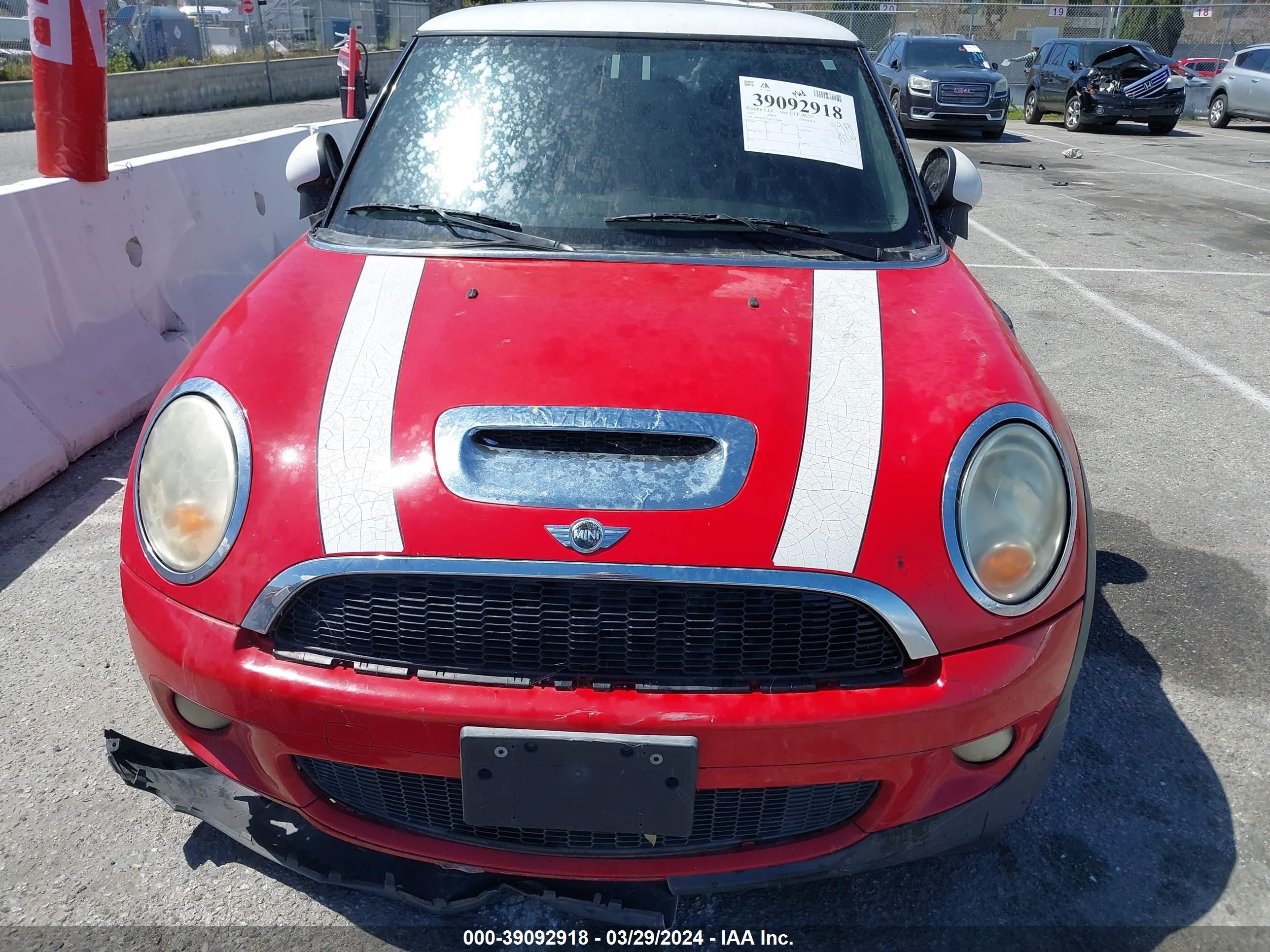 Photo 5 VIN: WMWMF735X7TL89946 - MINI COOPER 