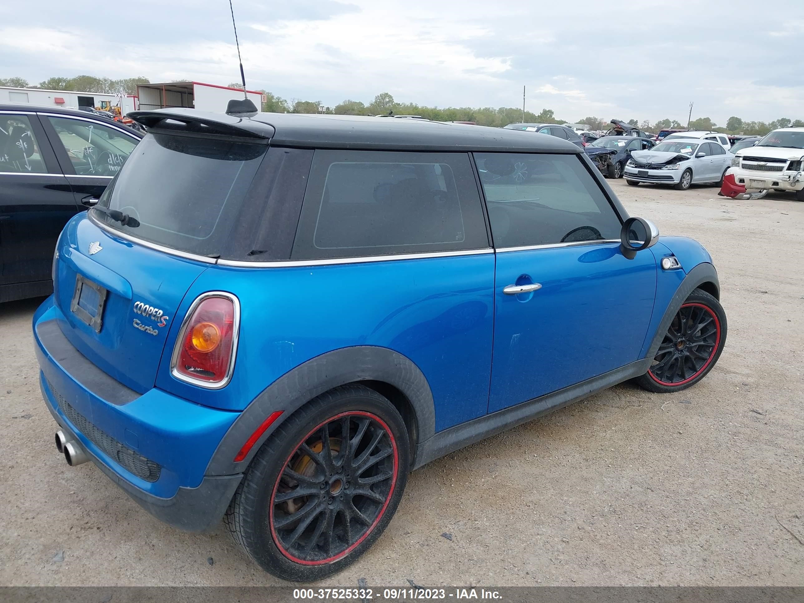 Photo 3 VIN: WMWMF735X7TT82060 - MINI HARD TOP 