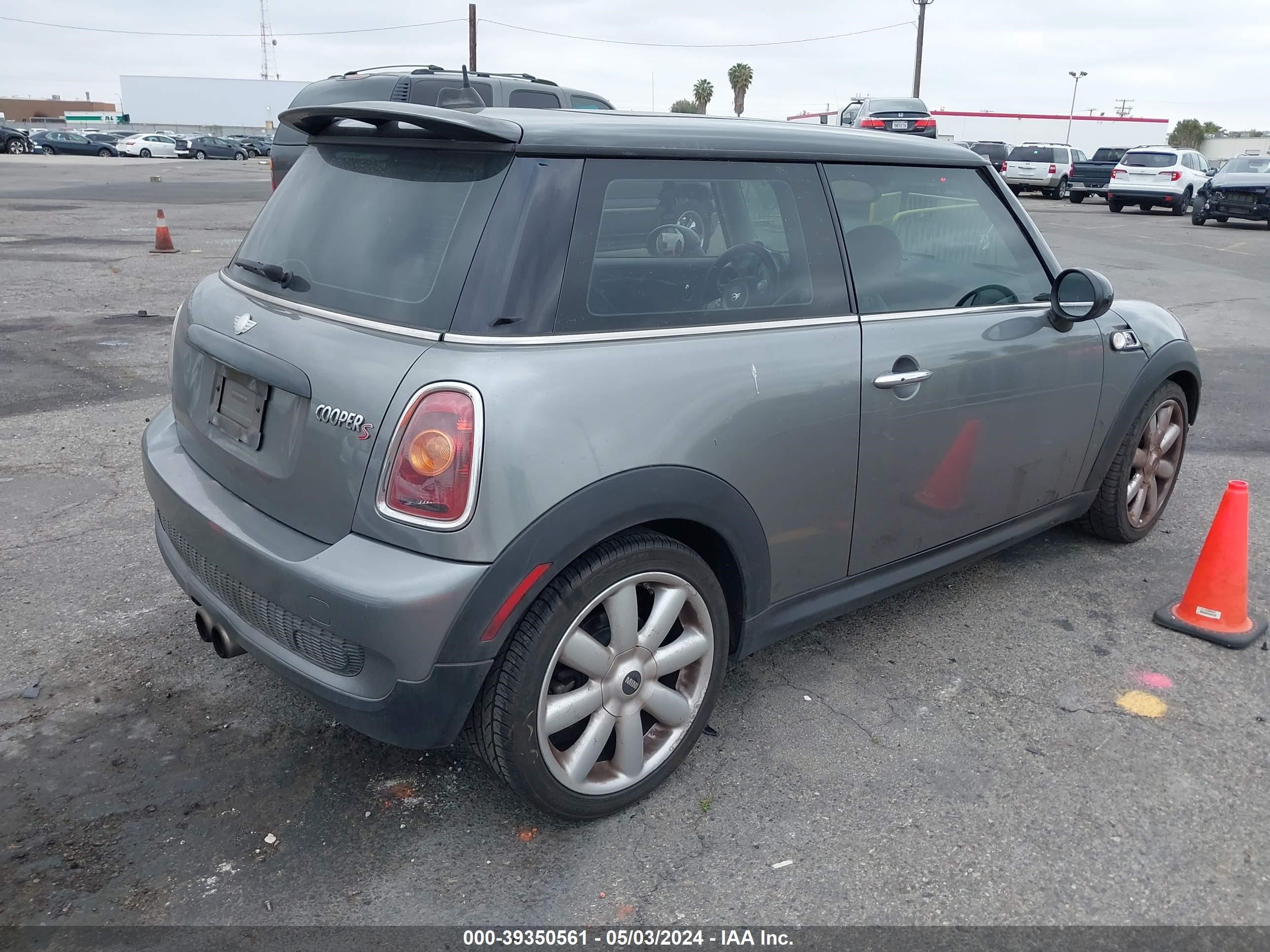 Photo 3 VIN: WMWMF735X8TT91200 - MINI COOPER 