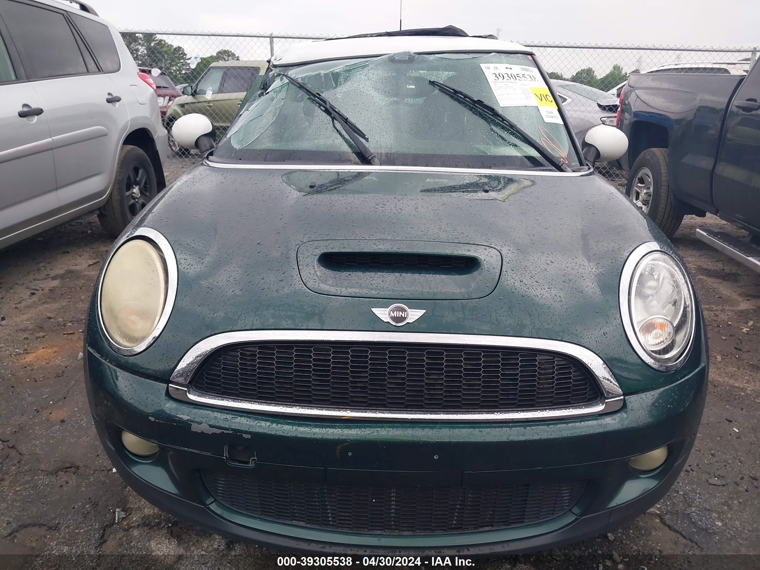 Photo 11 VIN: WMWMF735X9TW84340 - MINI COOPER 