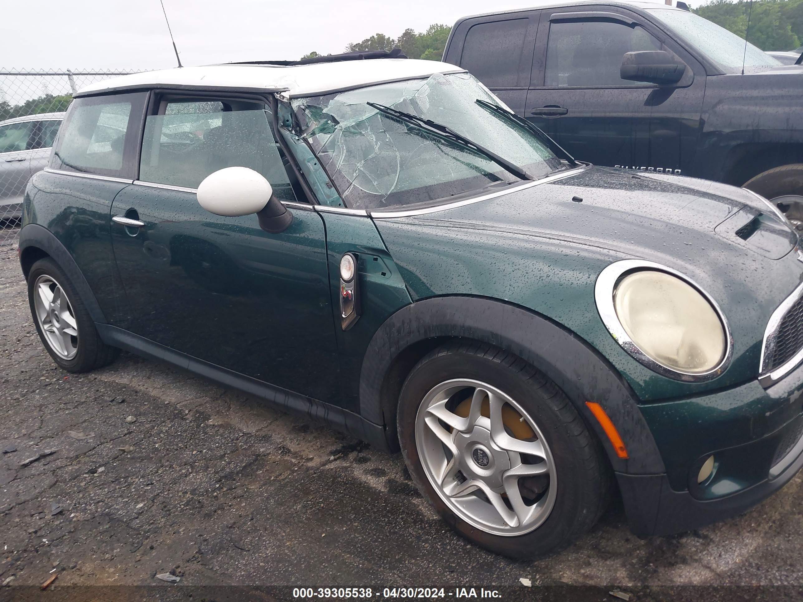 Photo 12 VIN: WMWMF735X9TW84340 - MINI COOPER 