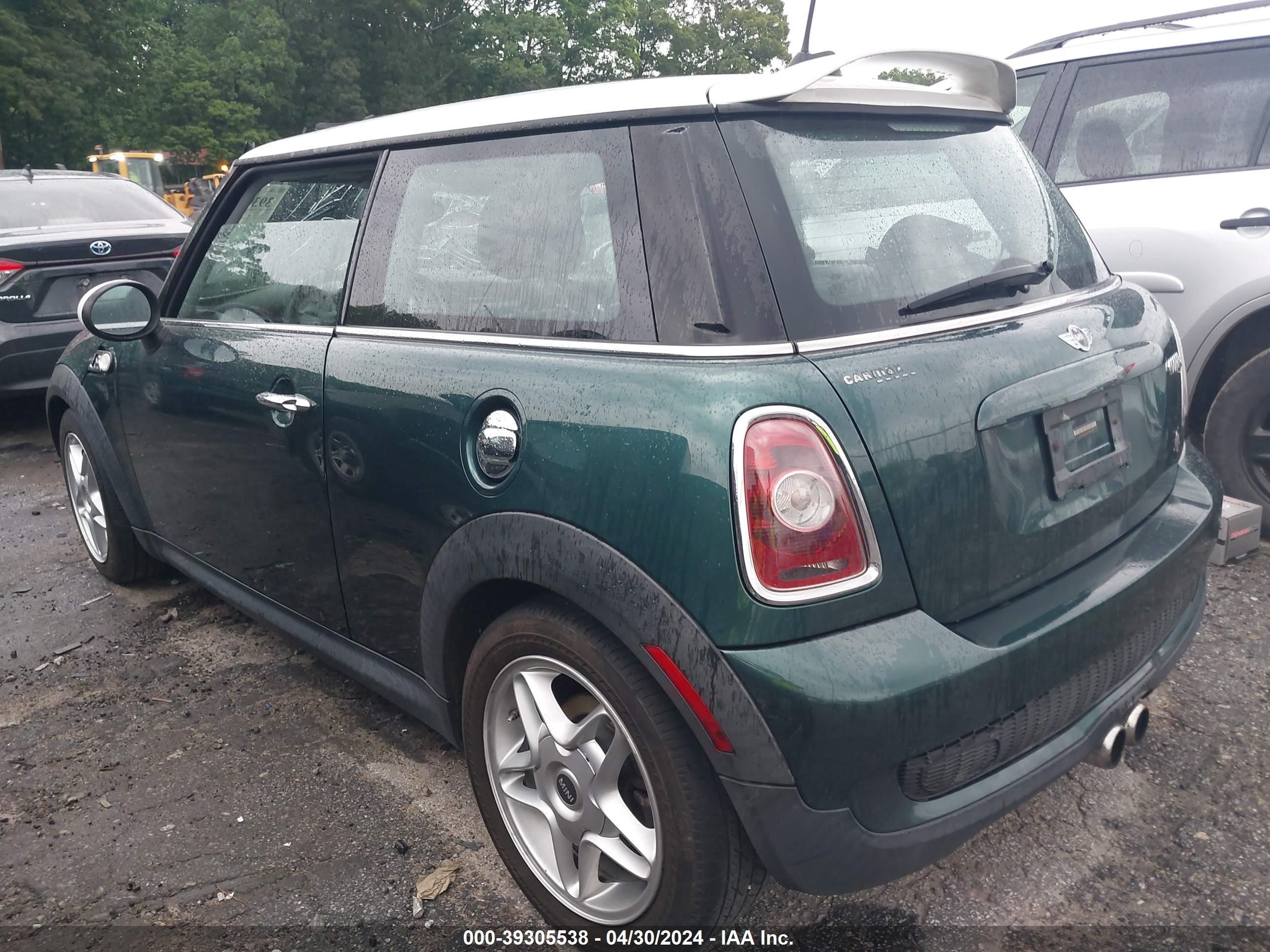 Photo 2 VIN: WMWMF735X9TW84340 - MINI COOPER 