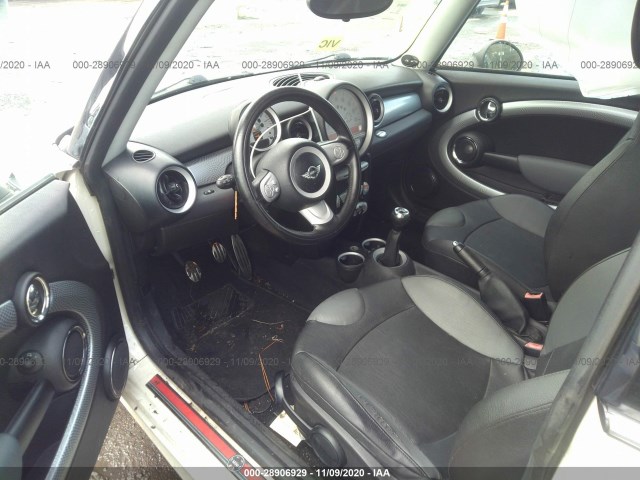 Photo 4 VIN: WMWMF7C51ATX44218 - MINI COOPER HARDTOP 