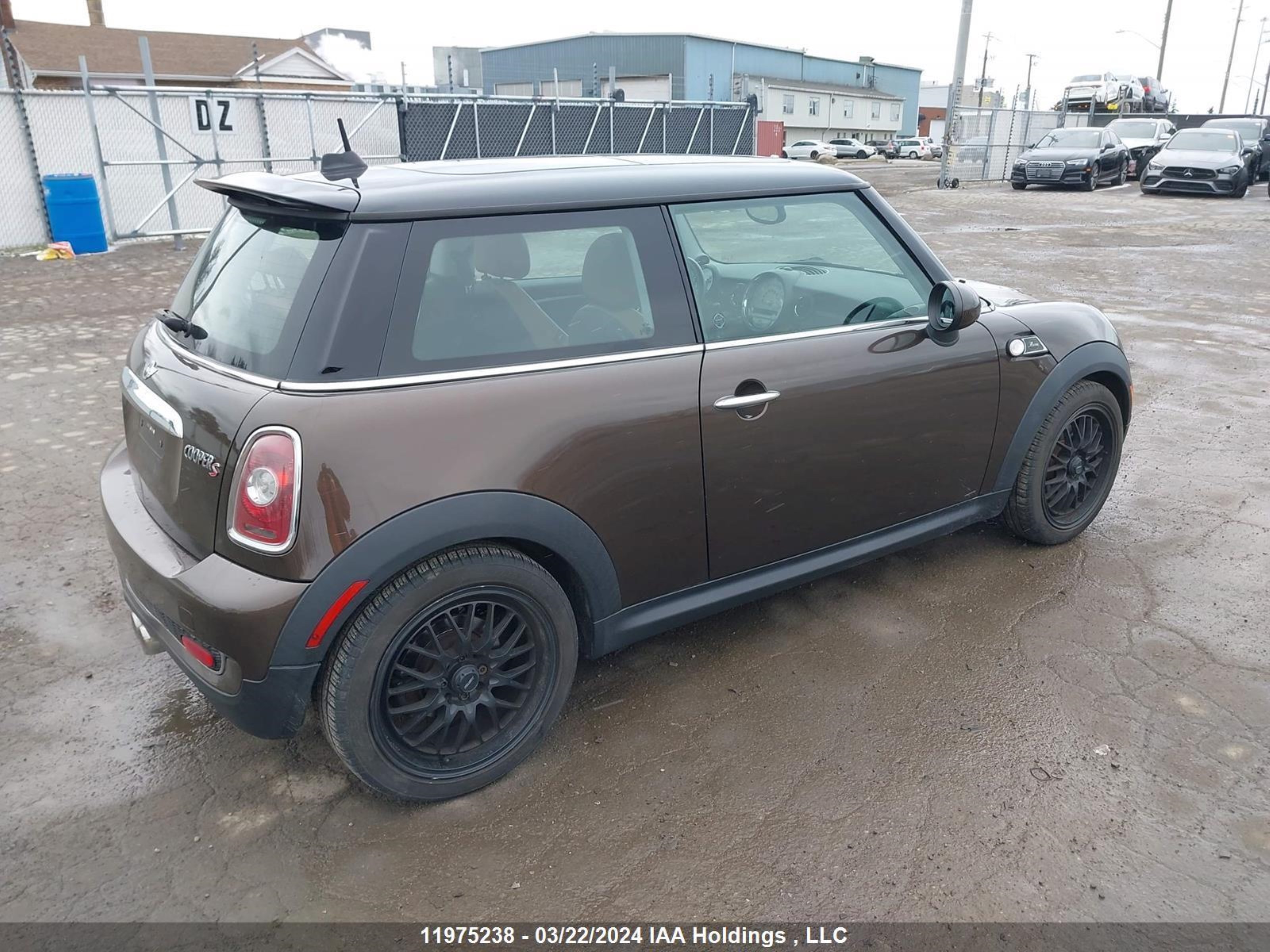 Photo 3 VIN: WMWMF7C51ATZ74244 - MINI COOPER 