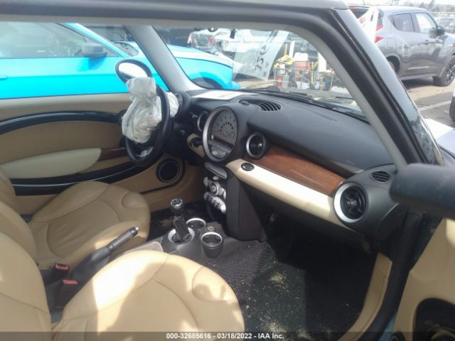 Photo 4 VIN: WMWMF7C52ATX45538 - MINI COOPER HARDTOP 