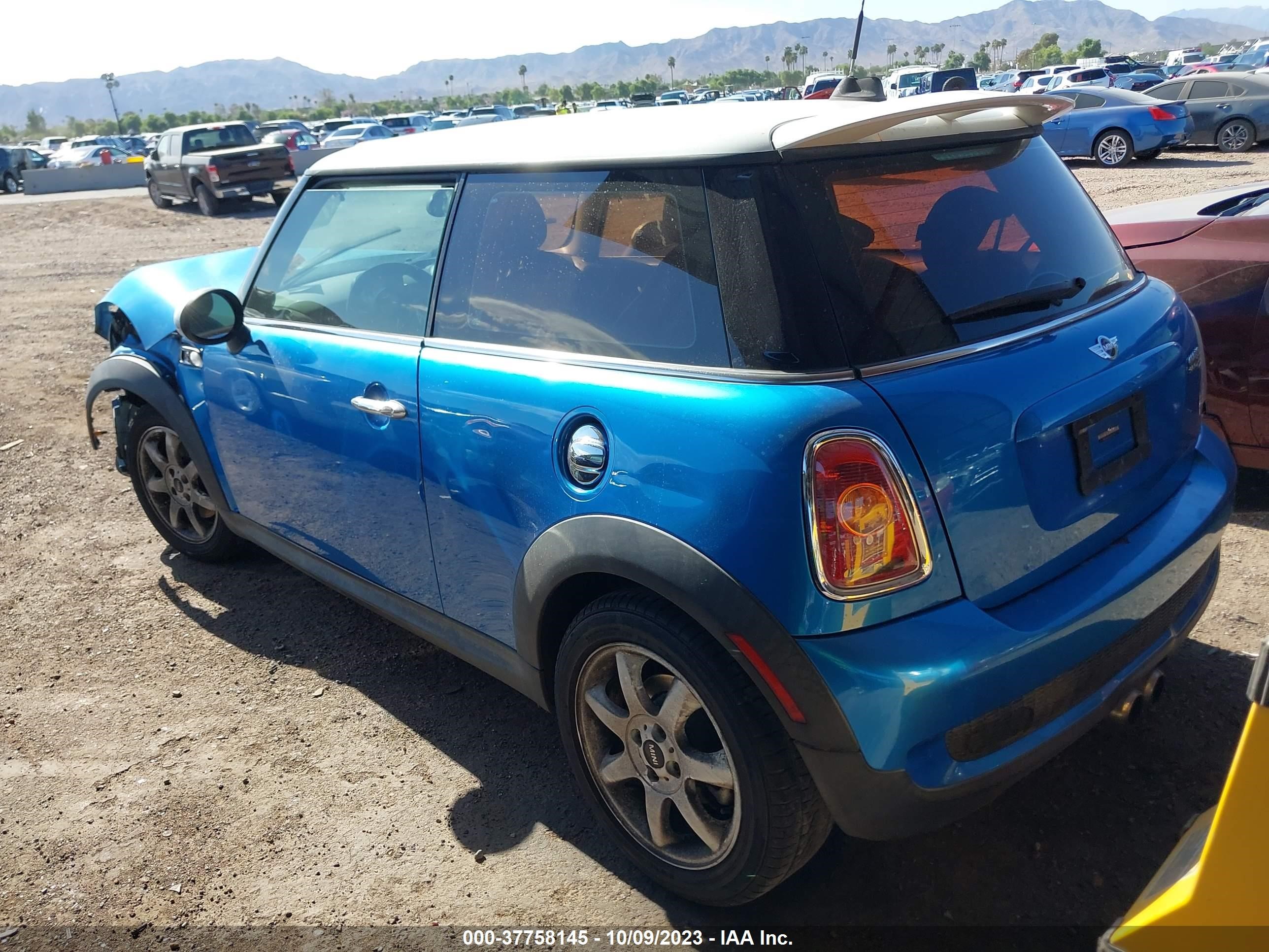 Photo 2 VIN: WMWMF7C53ATZ71054 - MINI HARD TOP 