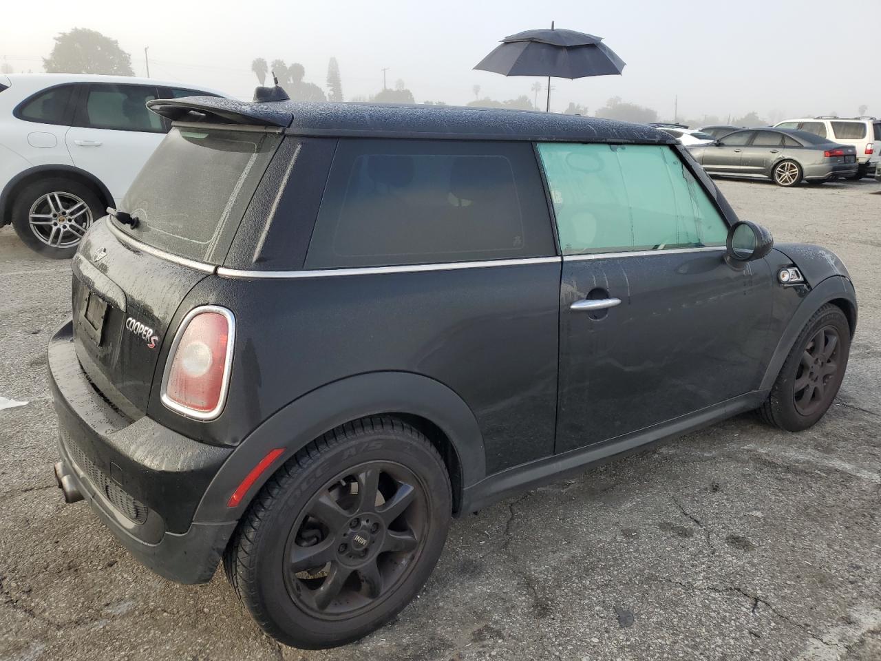 Photo 2 VIN: WMWMF7C53ATZ74438 - MINI COOPER 