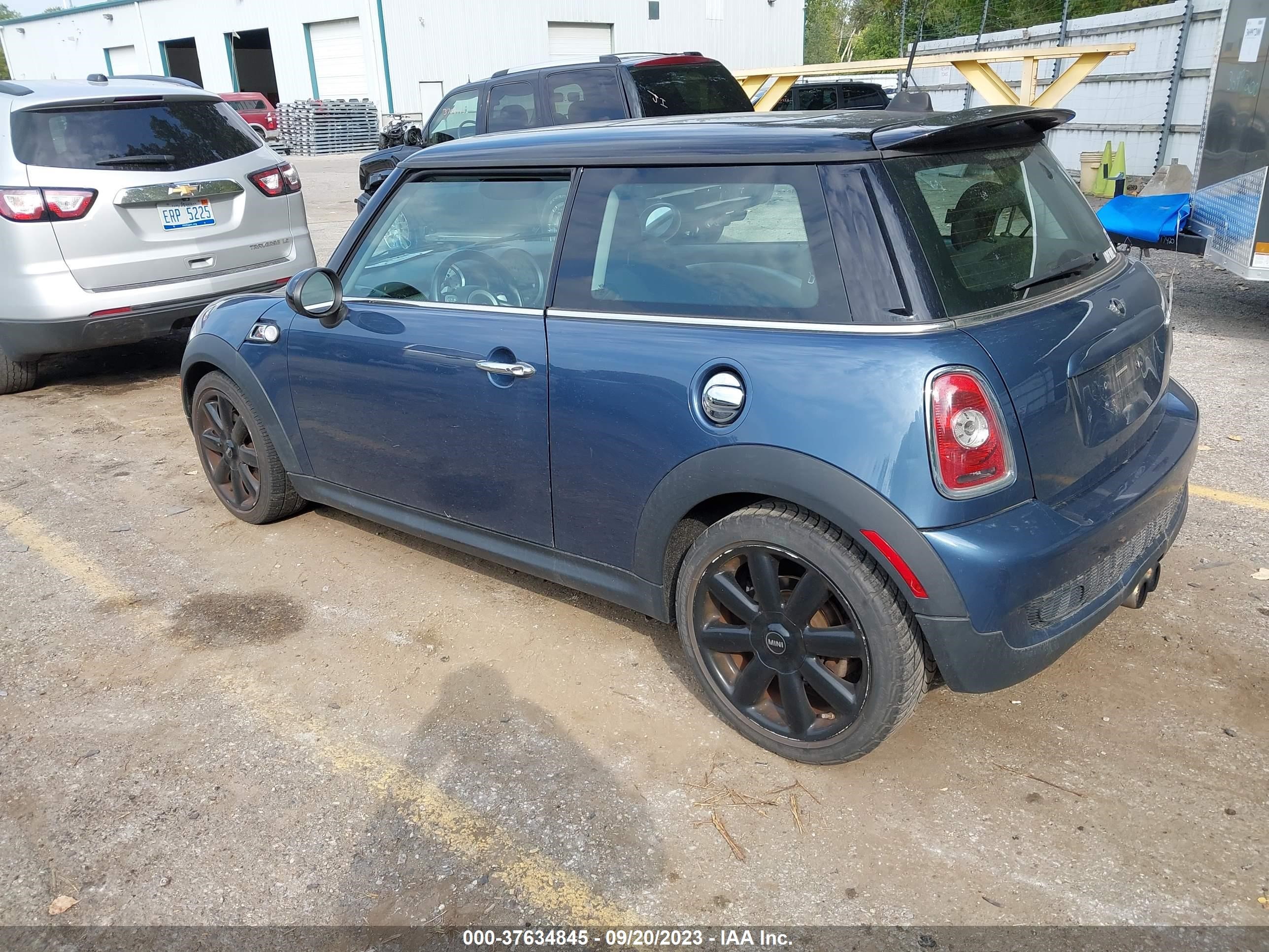 Photo 2 VIN: WMWMF7C54ATZ72004 - MINI HARD TOP 