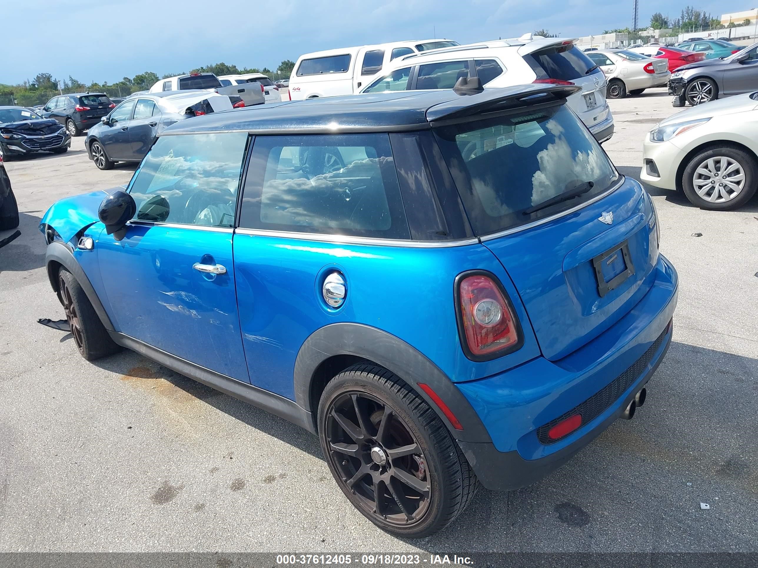 Photo 2 VIN: WMWMF7C56ATZ34600 - MINI HARD TOP 