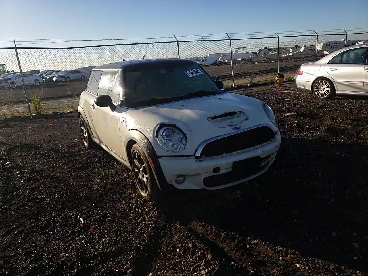 Photo 10 VIN: WMWMF7C57ATX45518 - MINI COOPER S 