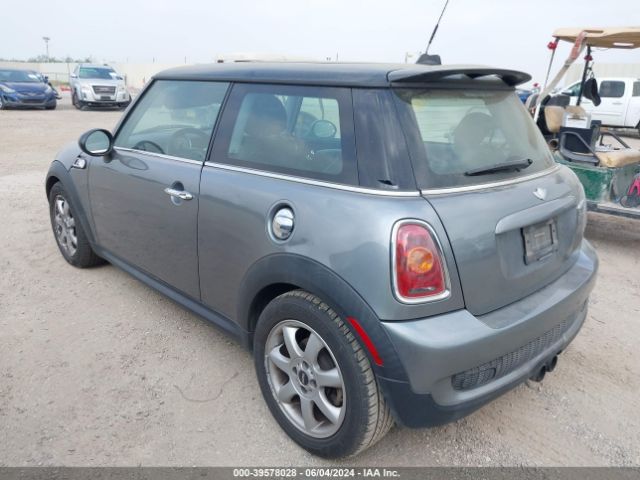 Photo 2 VIN: WMWMF7C57ATZ72420 - MINI COOPER 