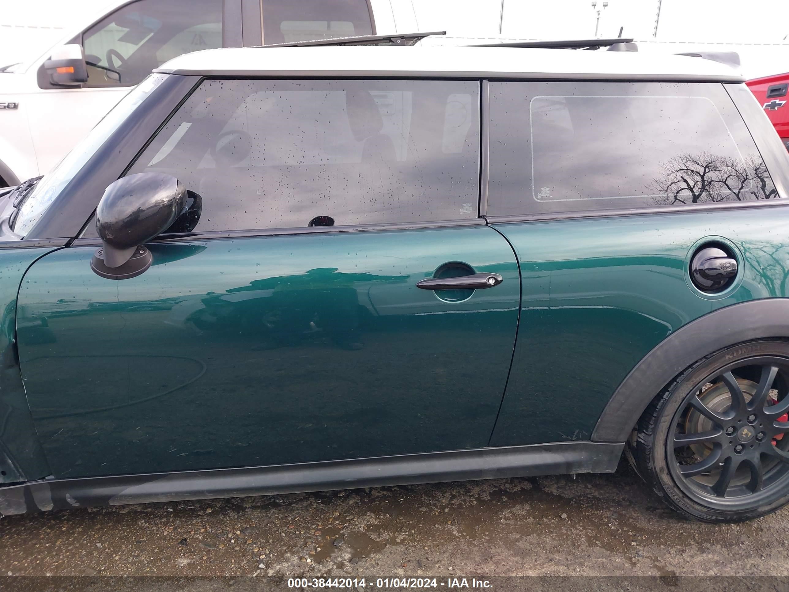 Photo 13 VIN: WMWMF93559TF97184 - MINI COOPER 