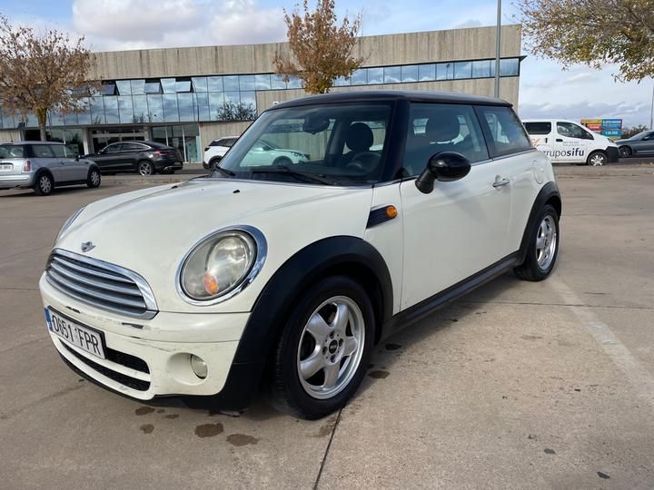 Photo 1 VIN: WMWMG31040TL07549 - BMW MINI CITY CAR 