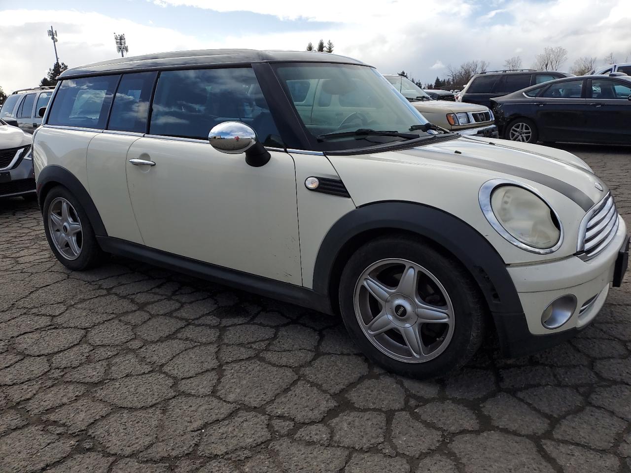 Photo 3 VIN: WMWML33508TJ46035 - MINI COOPER 