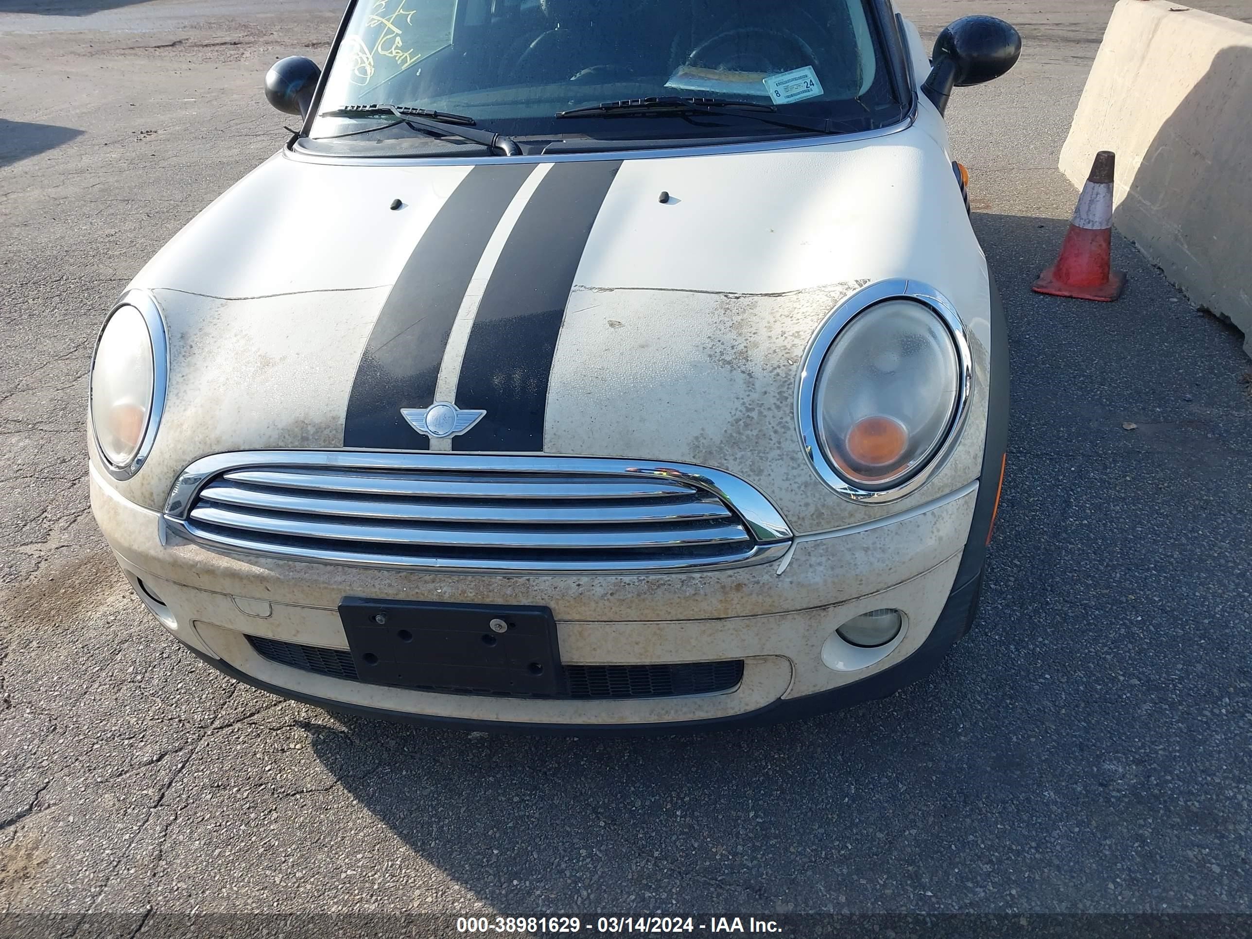 Photo 5 VIN: WMWML33509TN68534 - MINI CLUBMAN 