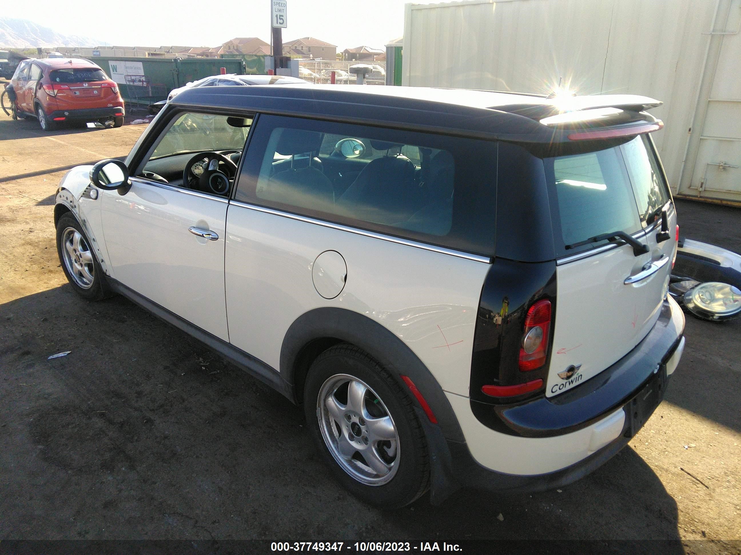 Photo 2 VIN: WMWML33579TN69339 - MINI CLUBMAN 