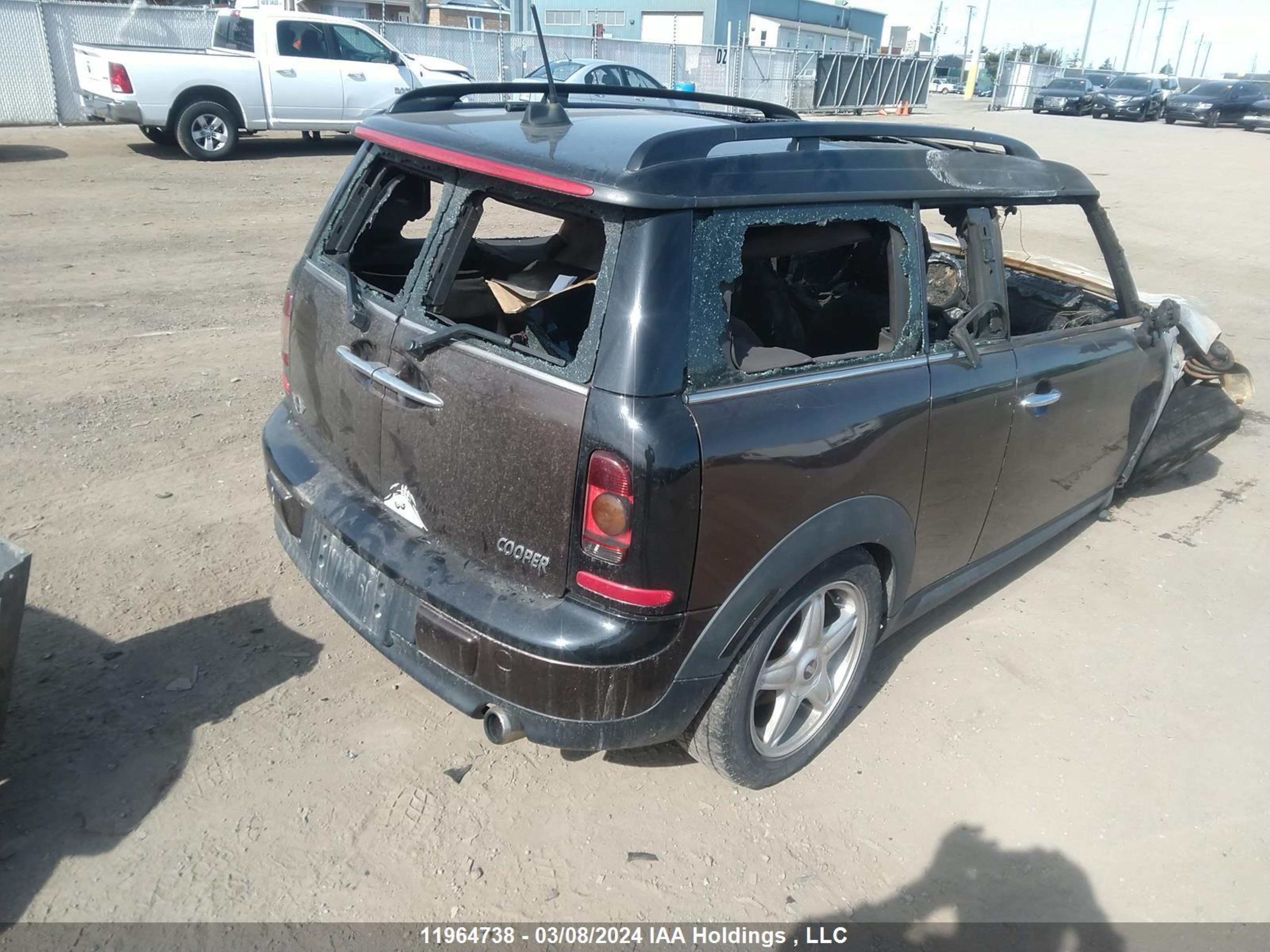 Photo 3 VIN: WMWML3C55ATX37340 - MINI CLUBMAN 