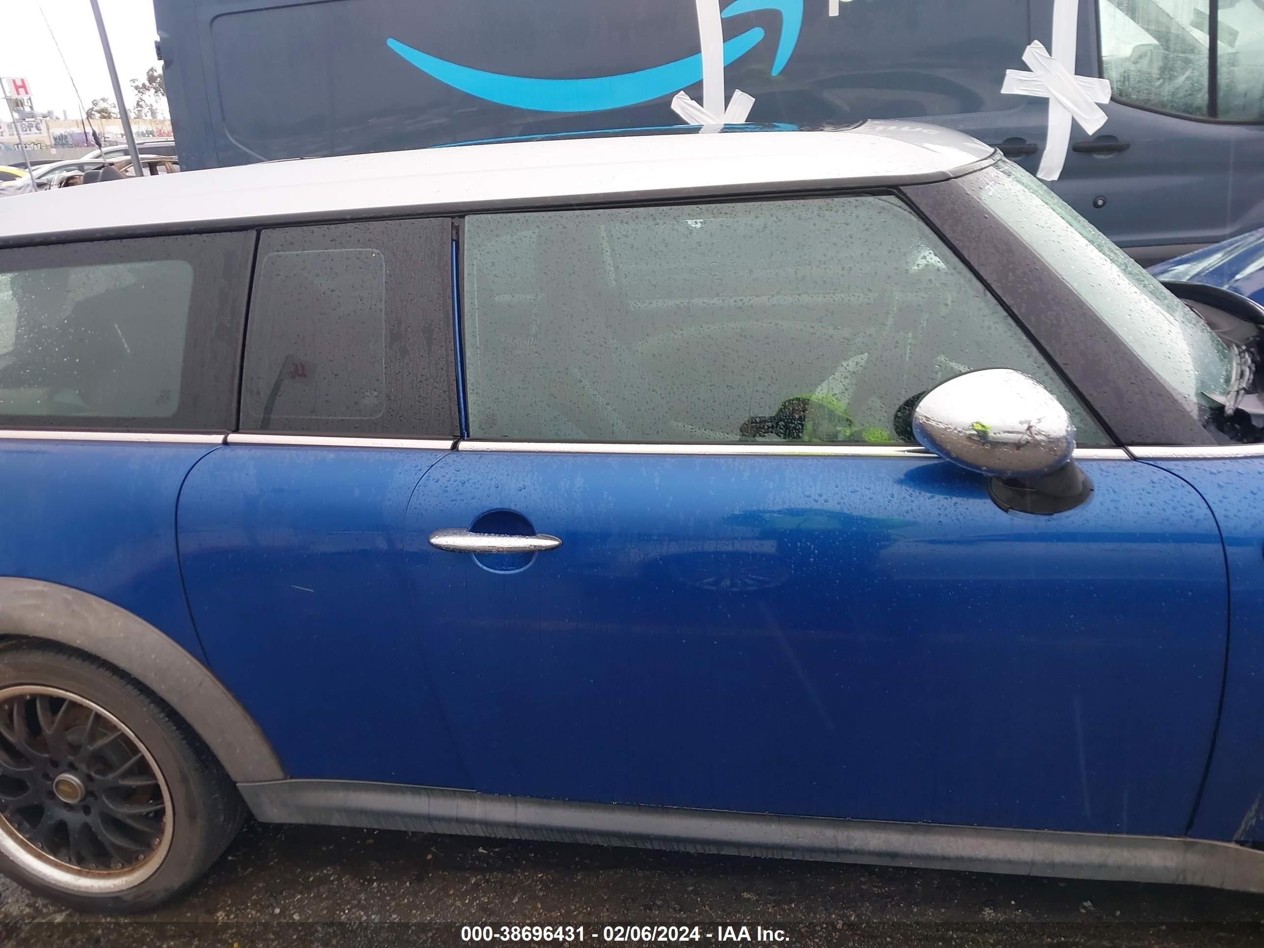 Photo 12 VIN: WMWMM33538TP70084 - MINI COOPER 