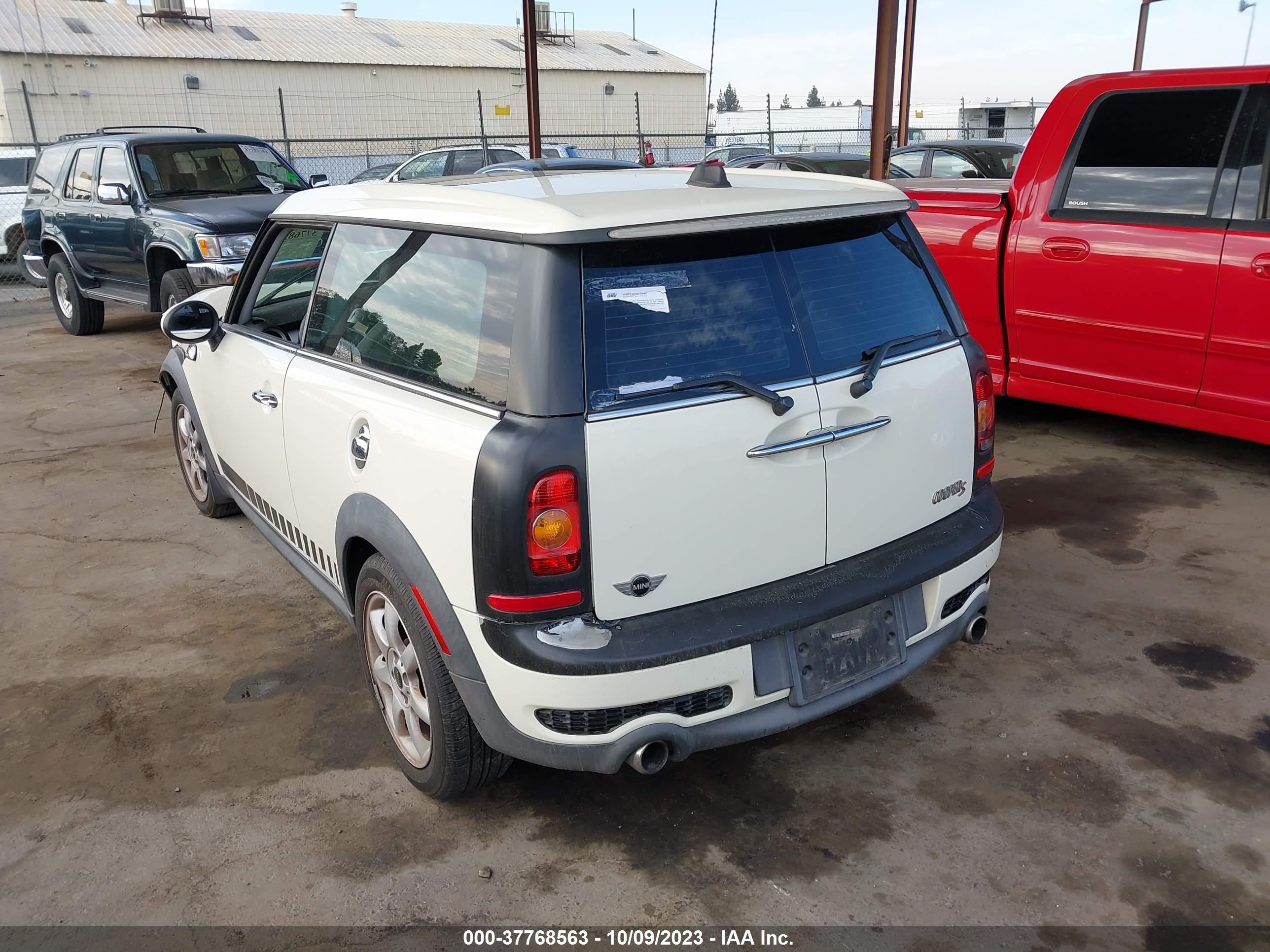 Photo 2 VIN: WMWMM33599TP91295 - MINI CLUBMAN 