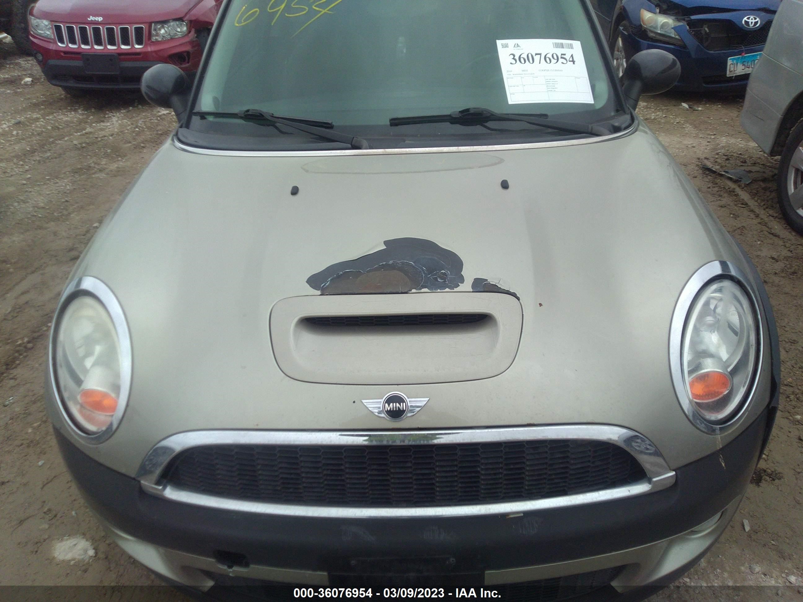 Photo 9 VIN: WMWMM3C50ATZ32629 - MINI CLUBMAN 