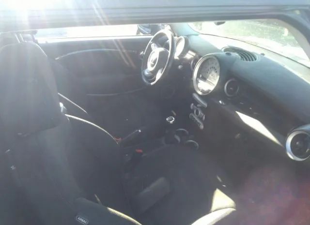 Photo 4 VIN: WMWMM3C55ATP75681 - MINI COOPER CLUBMAN 