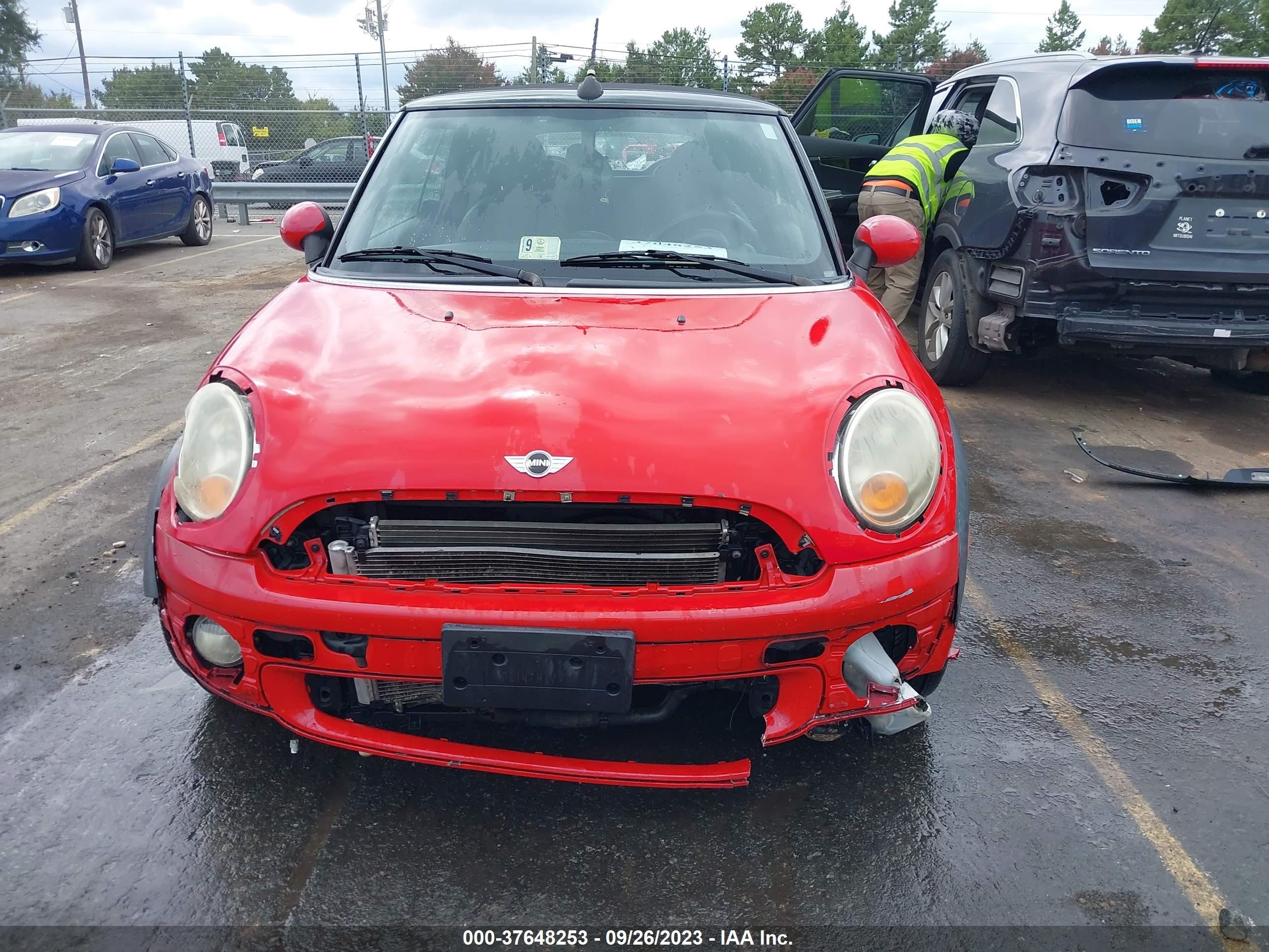 Photo 11 VIN: WMWMR33569TJ94378 - MINI COOPER 