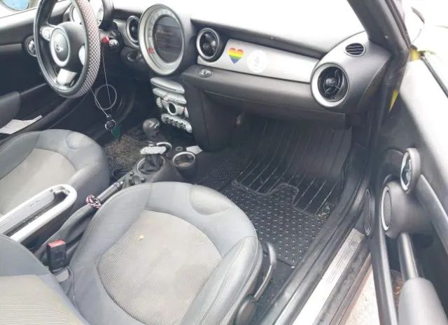 Photo 4 VIN: WMWMR3C52ATU98666 - MINI COOPER CONVERTIBLE 