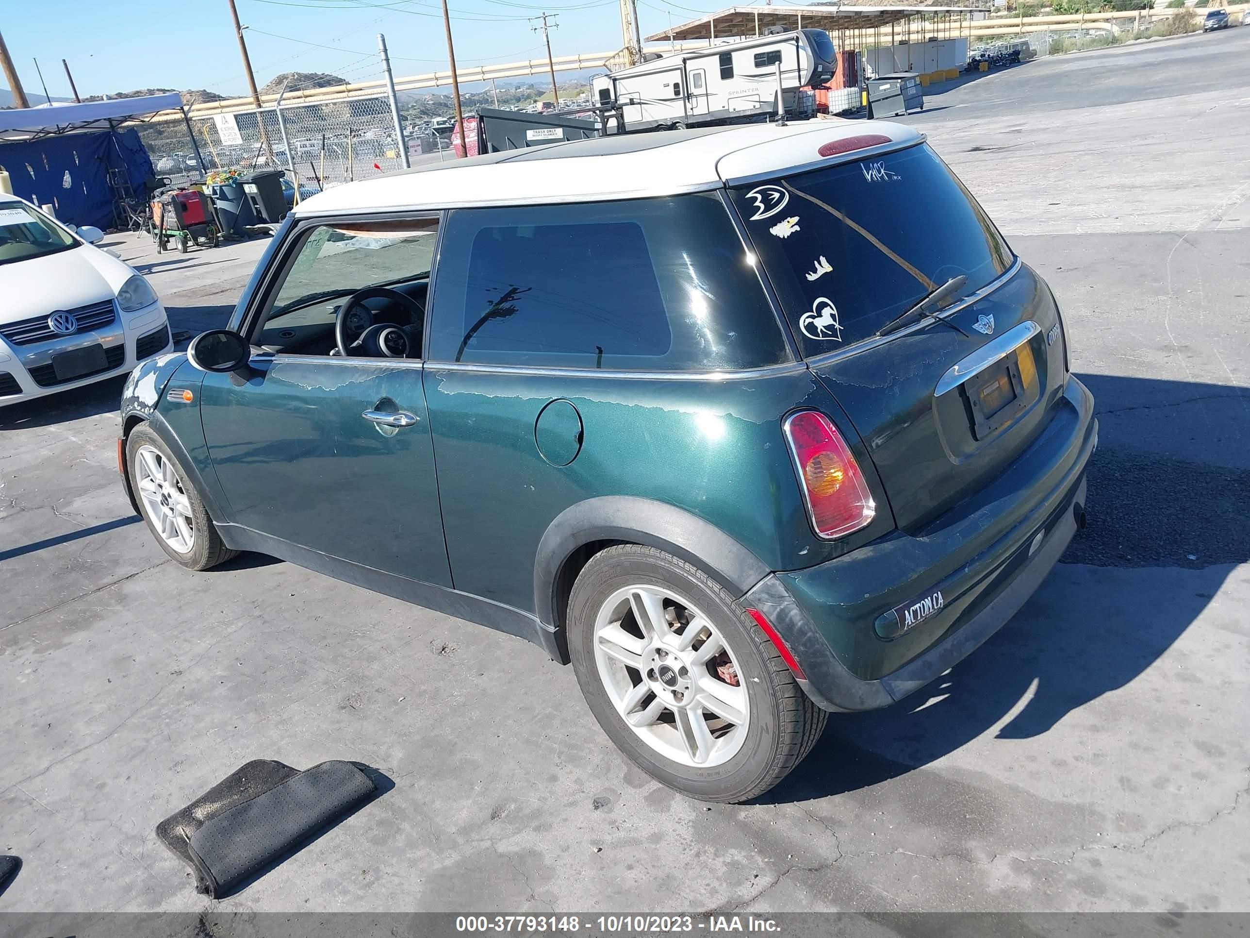 Photo 2 VIN: WMWRC33403TE13411 - MINI HARD TOP 