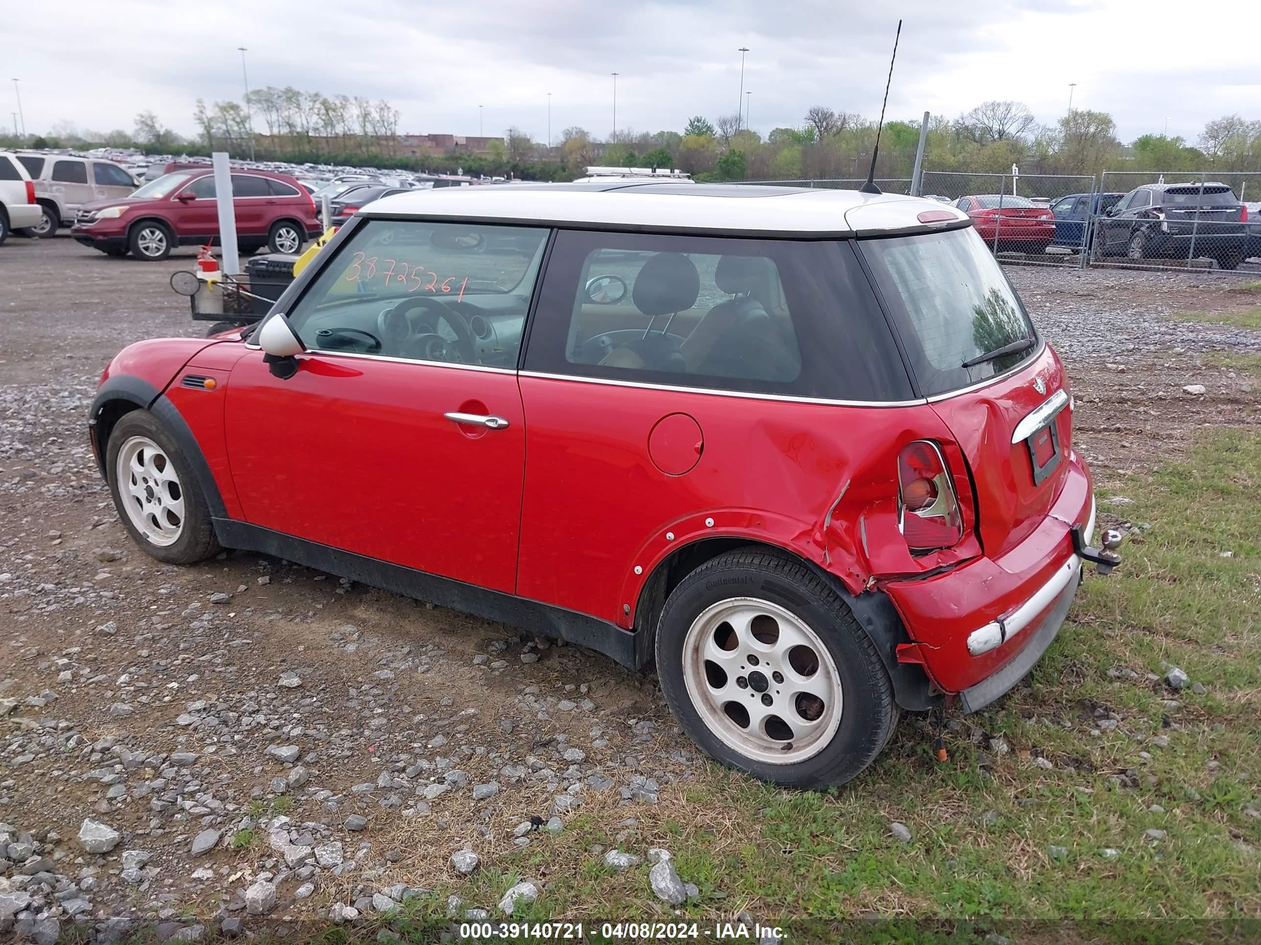 Photo 3 VIN: WMWRC33403TJ50009 - MINI COOPER 