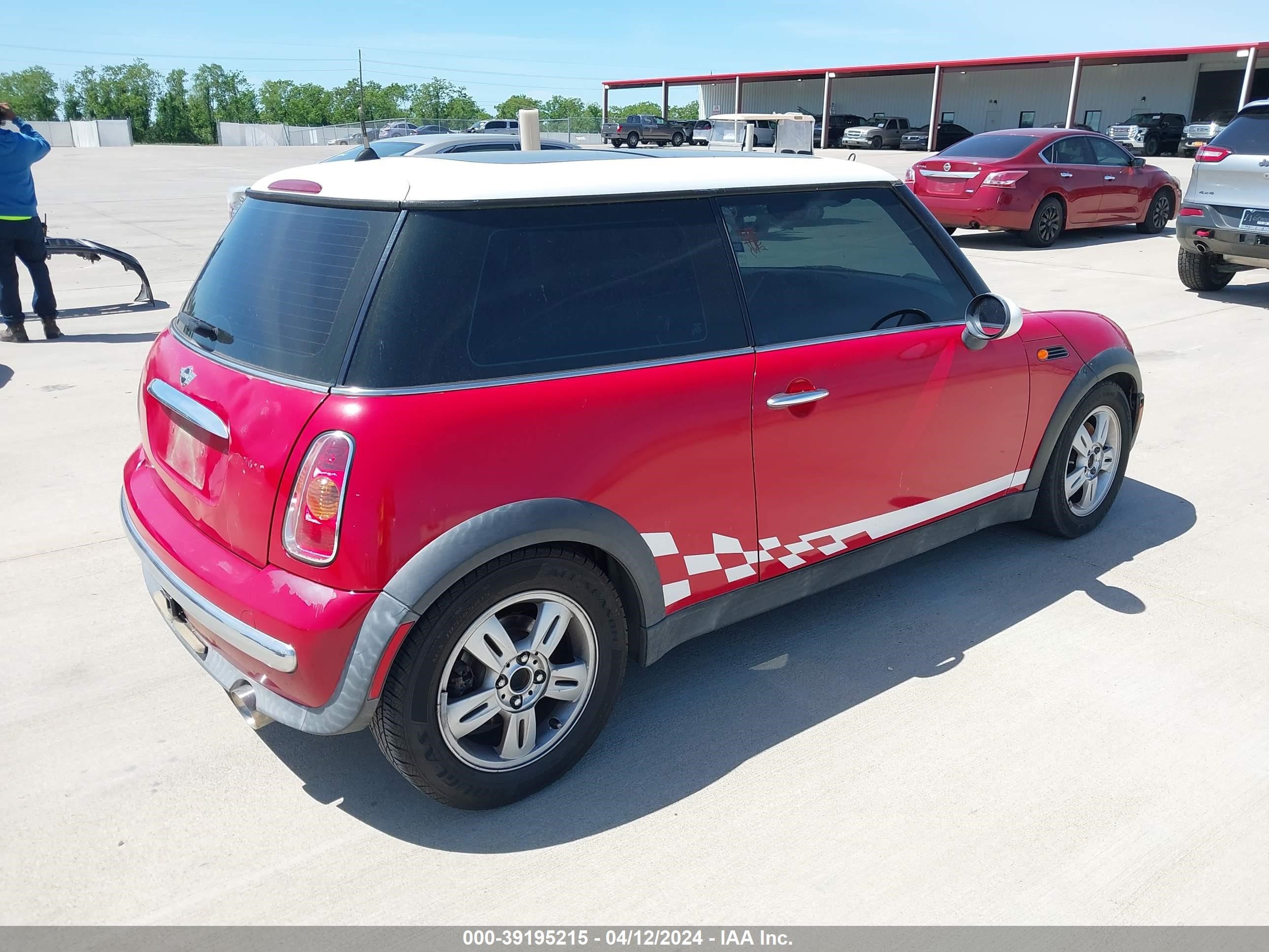 Photo 3 VIN: WMWRC33404TC49255 - MINI COOPER 