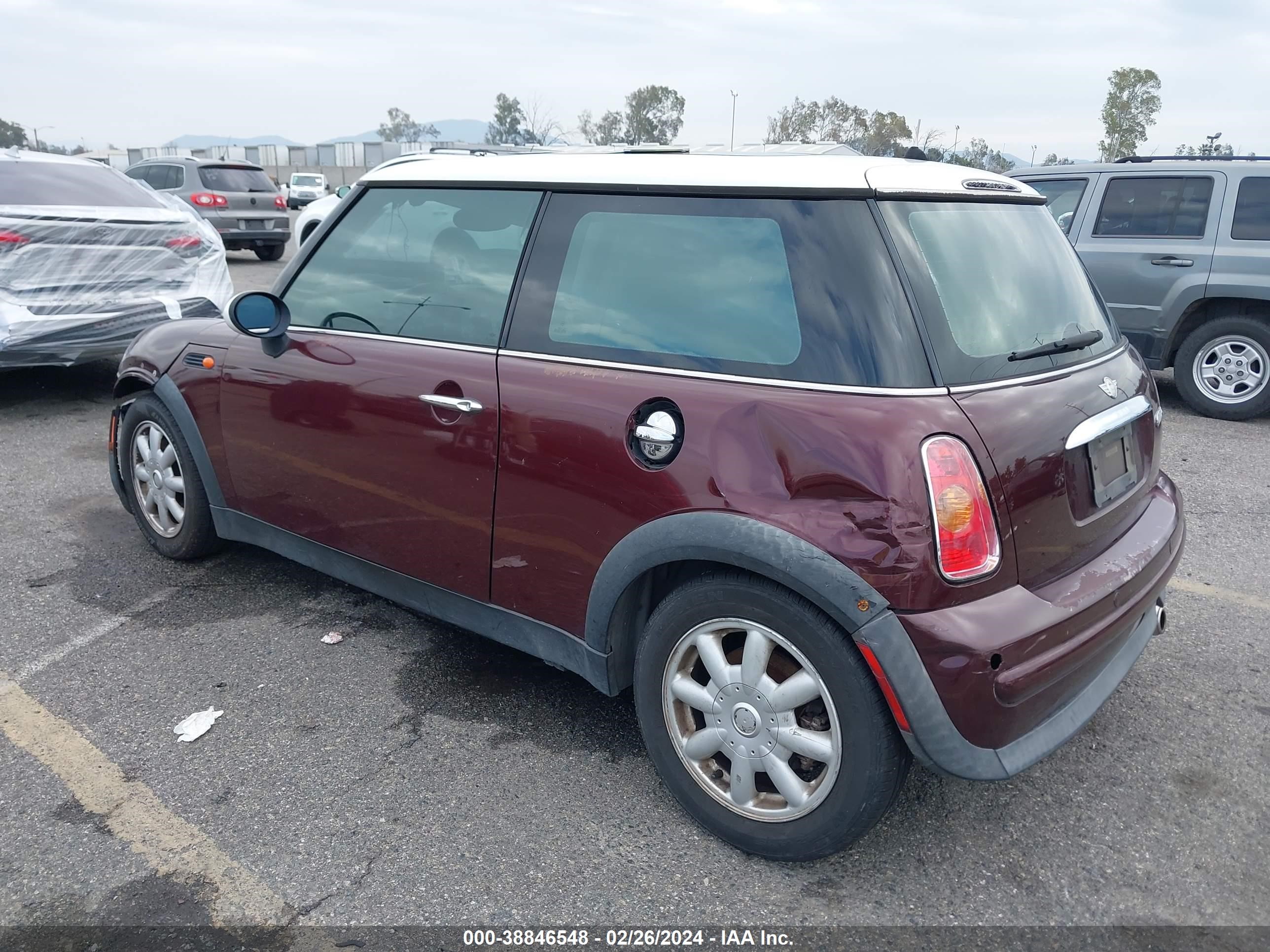 Photo 2 VIN: WMWRC33413TJ50228 - MINI COOPER 