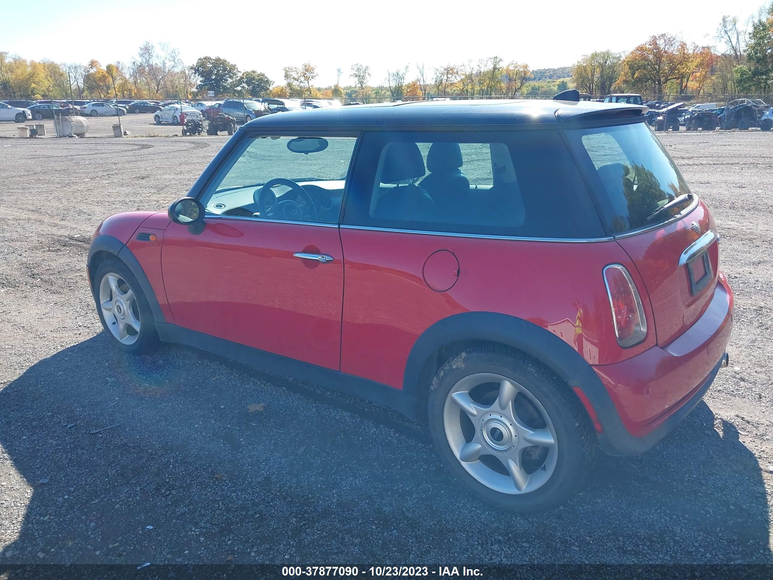 Photo 2 VIN: WMWRC33415TJ67579 - MINI HARD TOP 