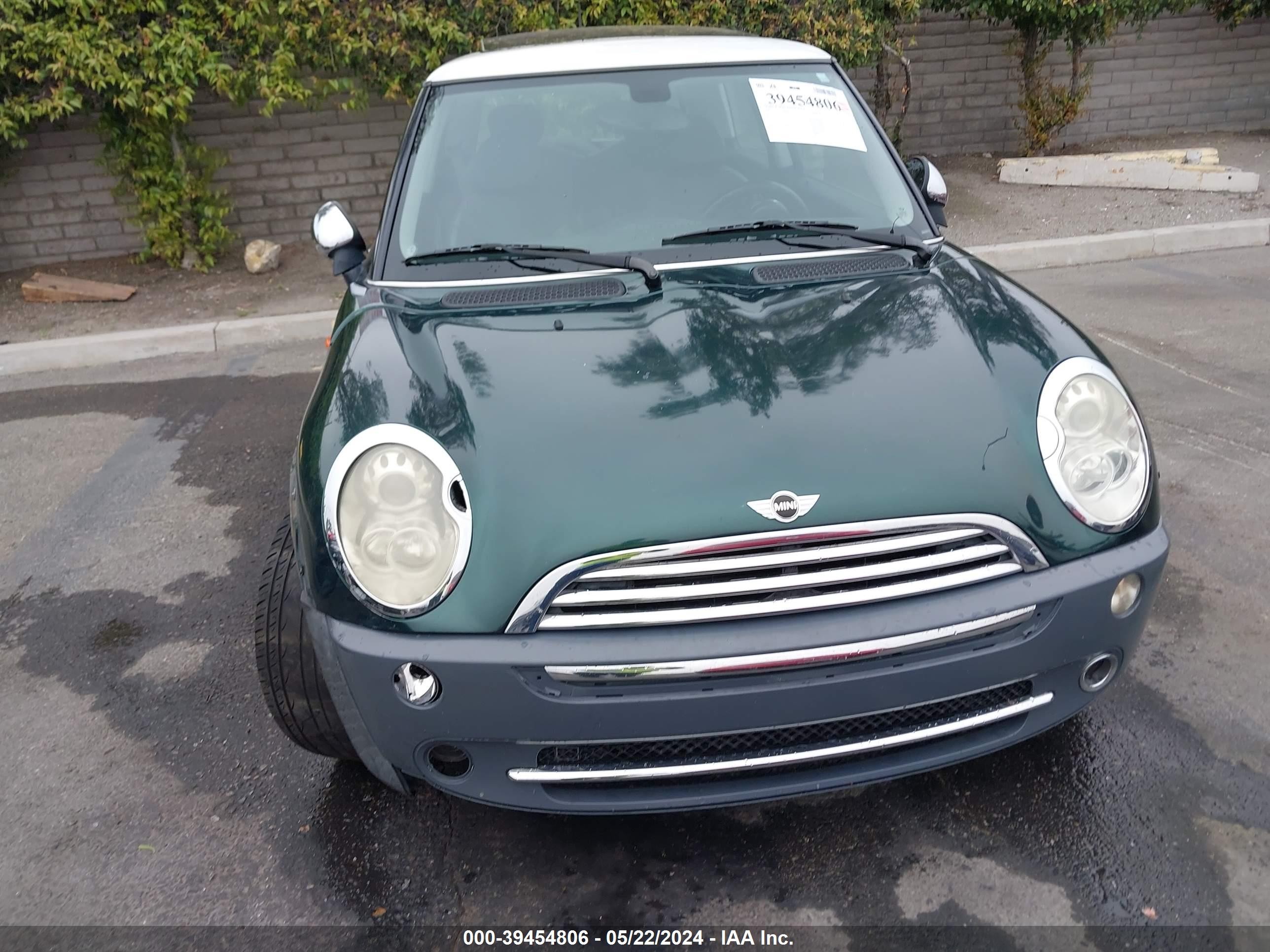 Photo 11 VIN: WMWRC33425TC58136 - MINI COOPER 