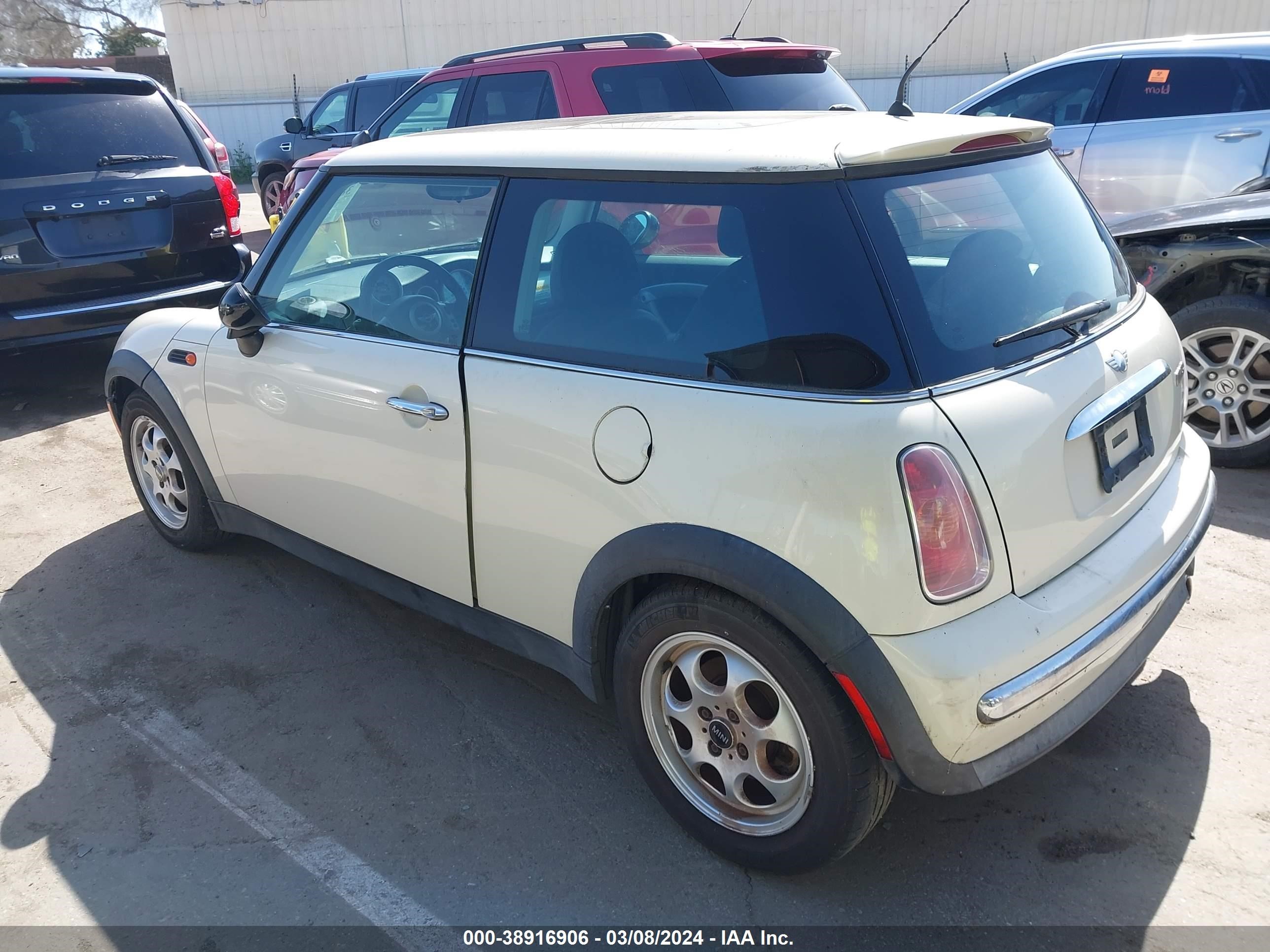 Photo 2 VIN: WMWRC33444TC52532 - MINI COOPER 