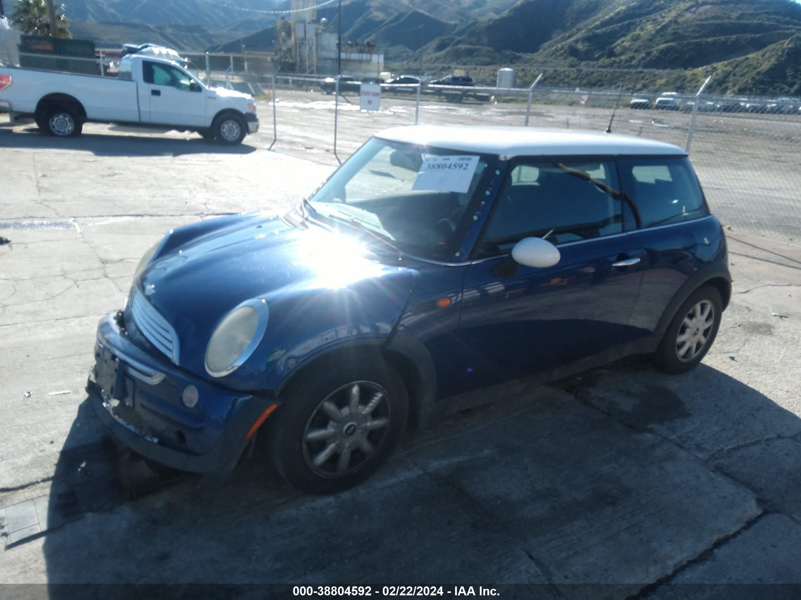 Photo 1 VIN: WMWRC33444TJ55747 - MINI COOPER 