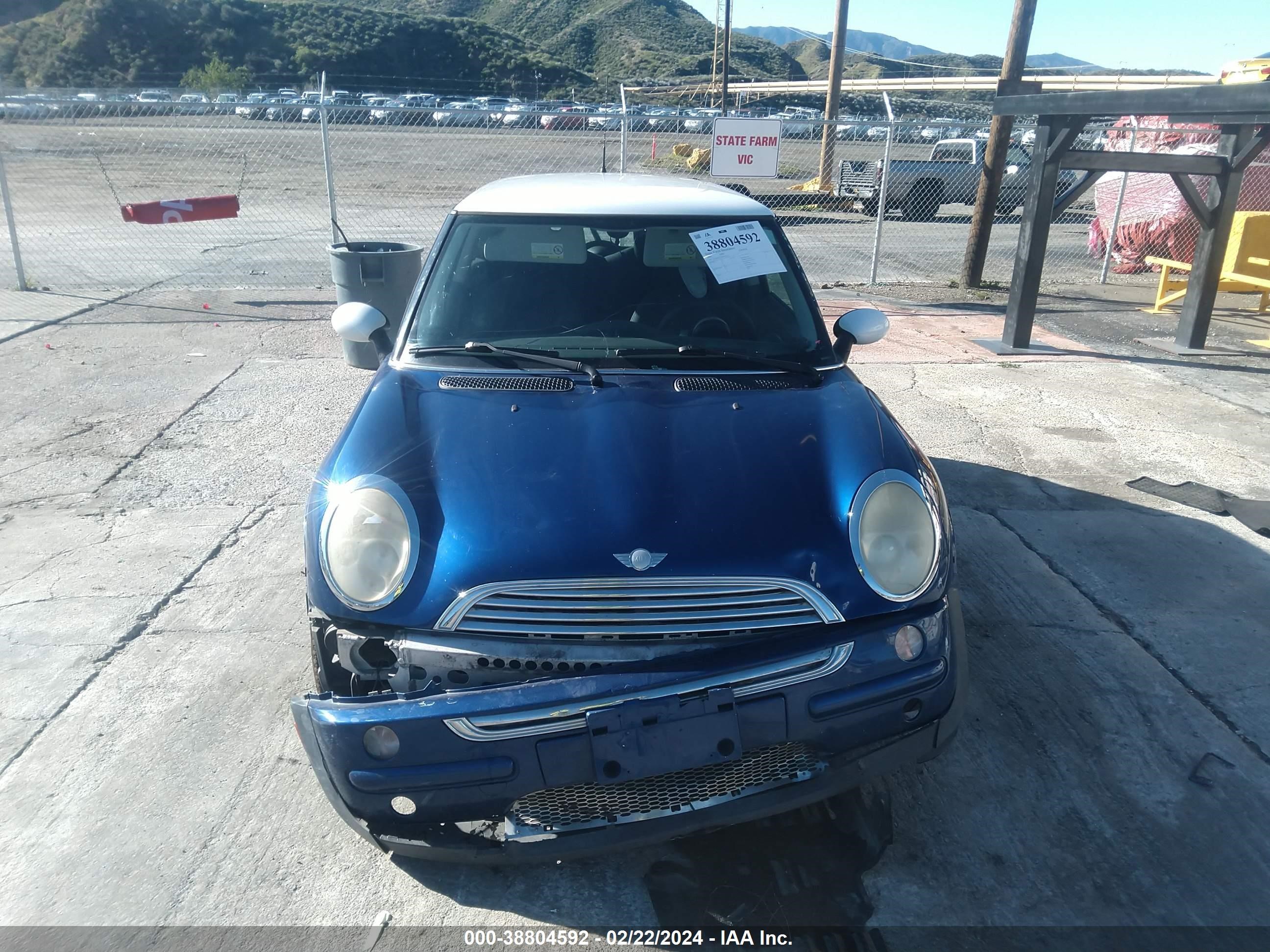 Photo 10 VIN: WMWRC33444TJ55747 - MINI COOPER 