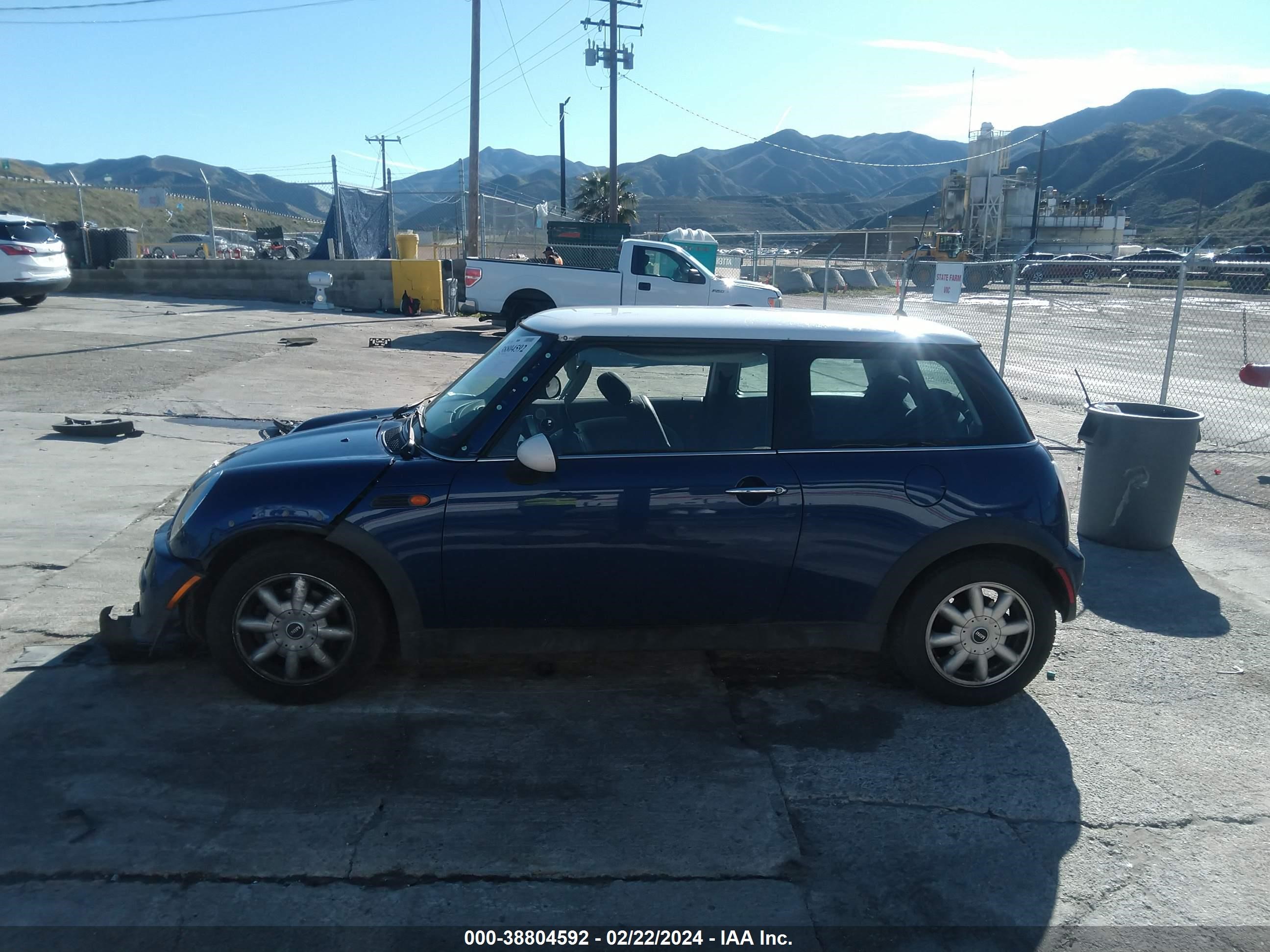 Photo 12 VIN: WMWRC33444TJ55747 - MINI COOPER 