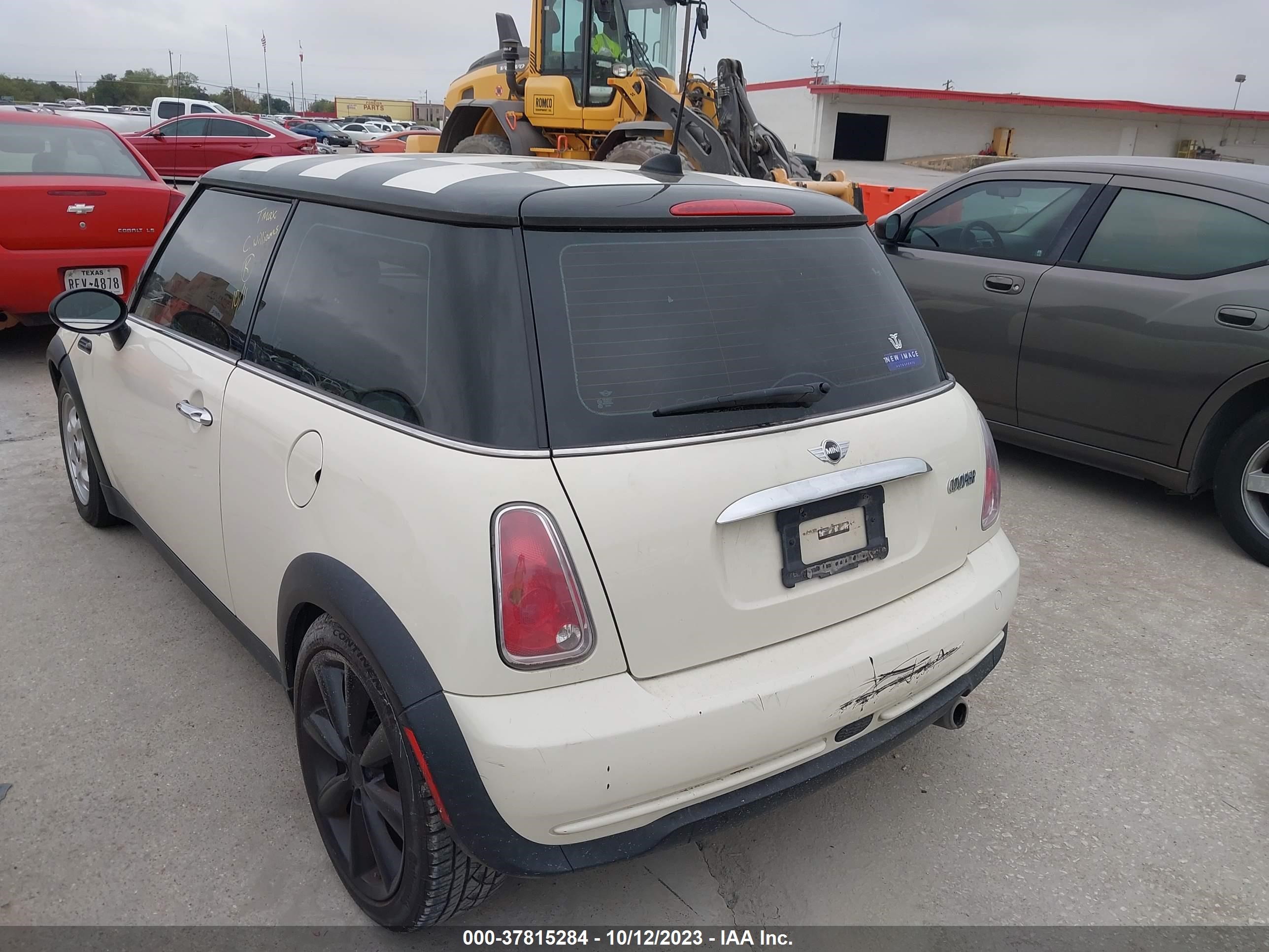 Photo 2 VIN: WMWRC33465TJ66055 - MINI HARD TOP 