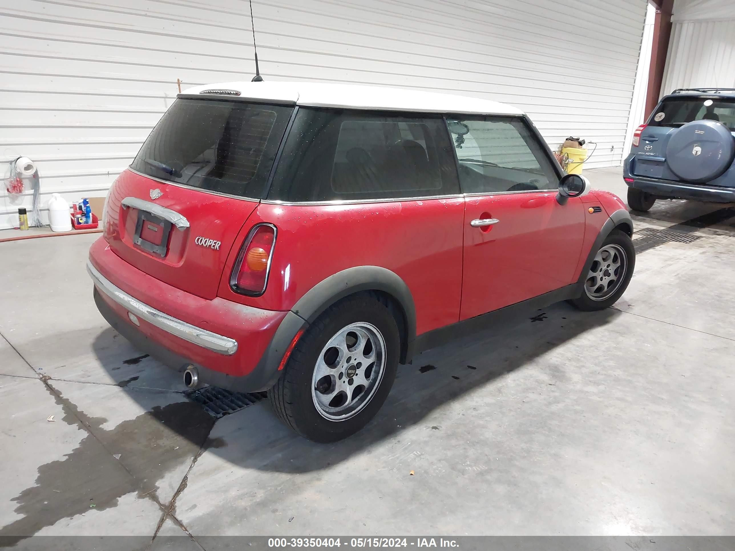 Photo 3 VIN: WMWRC33472TC37407 - MINI COOPER 