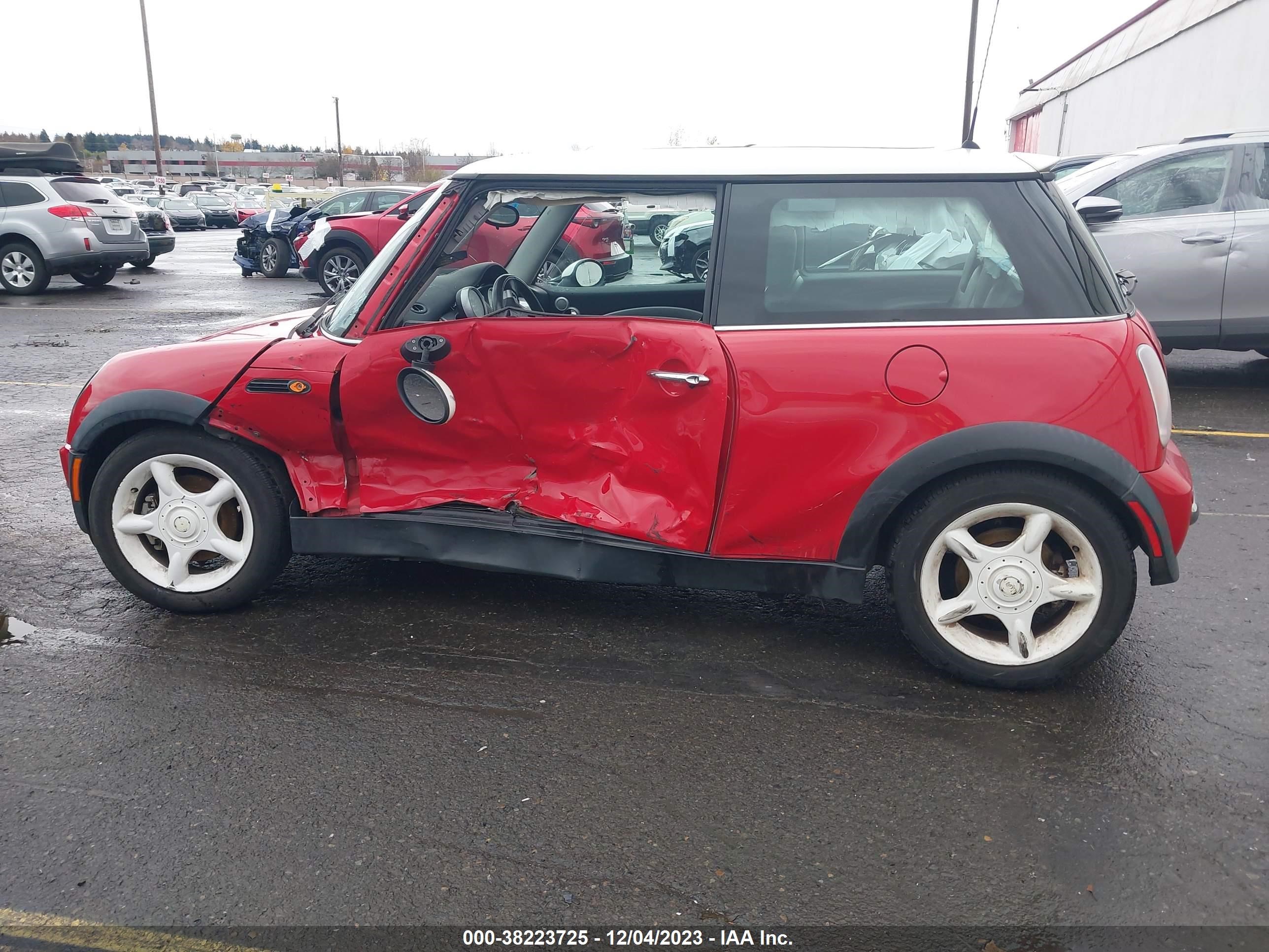 Photo 12 VIN: WMWRC33483TC40396 - MINI HARD TOP 