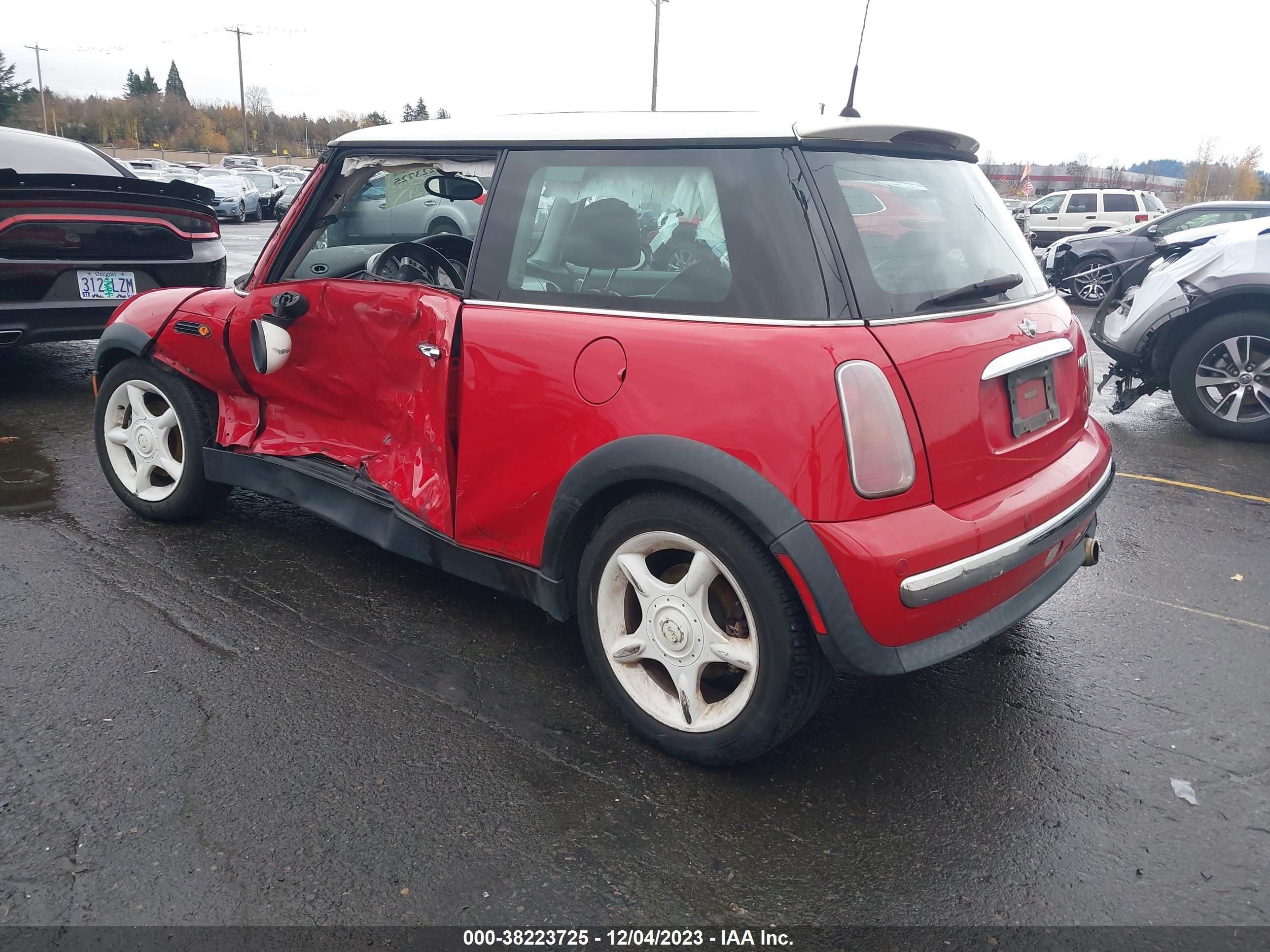 Photo 2 VIN: WMWRC33483TC40396 - MINI HARD TOP 